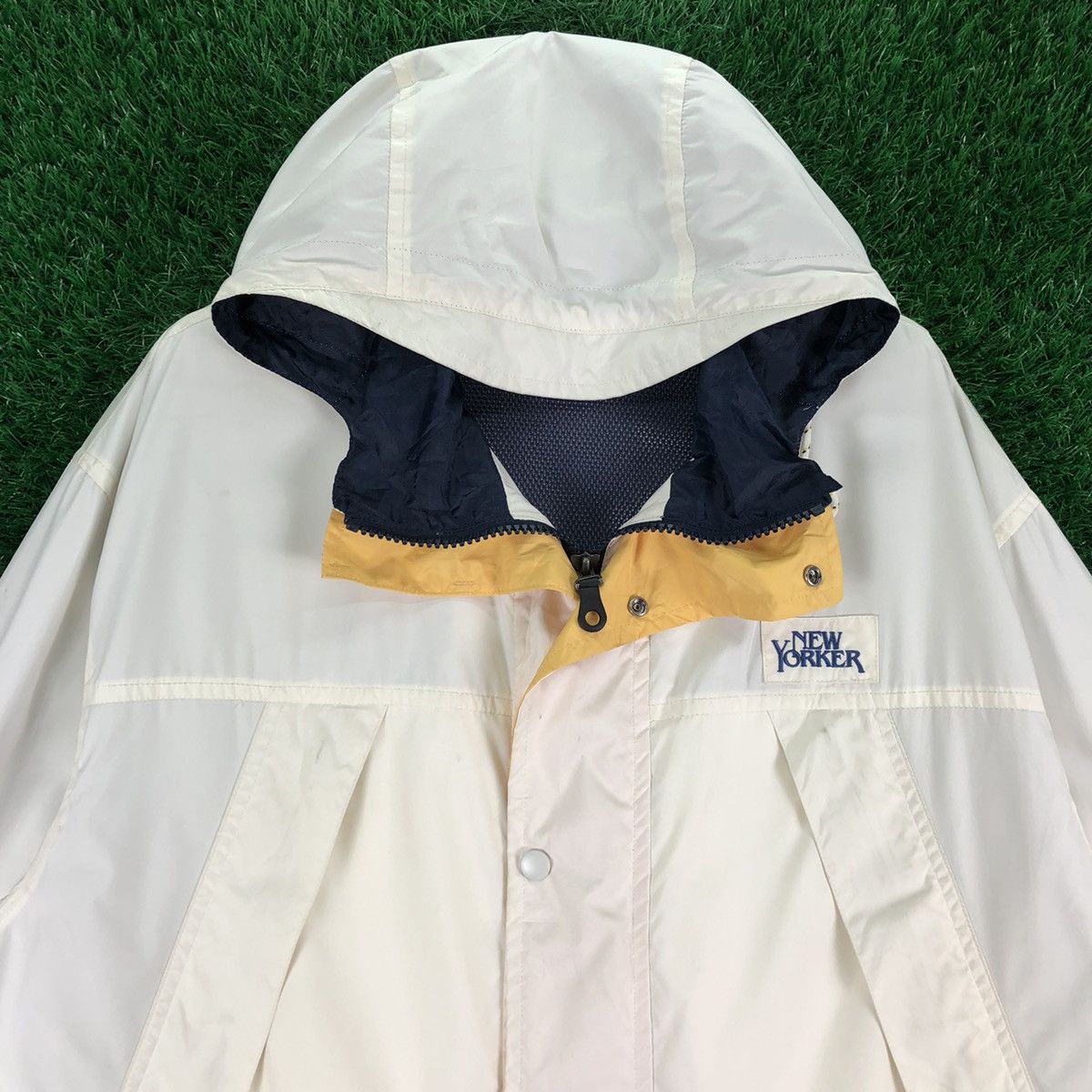 Japanese Brand Vintage 90's New Yorker Nylon Zipper Windbreaker Hoodie Size US XXL / EU 58 / 5 - 7 Thumbnail