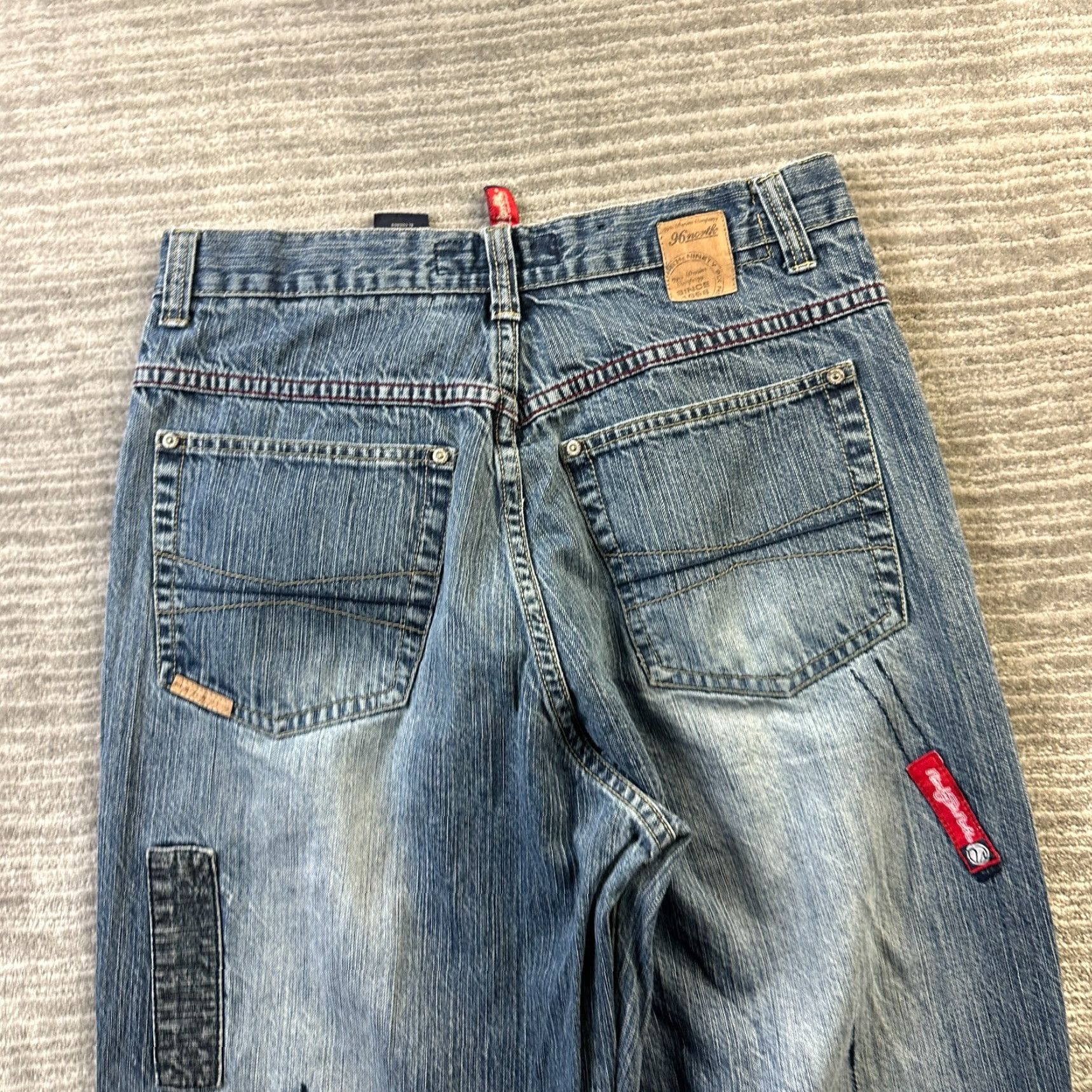 Denime VINTAGE 96 North Jeans Mens 32x31 Denim Baggy Patchwork 5-Pocket Logo Embroidered Blue Cotton Hip Hop Modern Relaxed Straight Leg Wide-Leg Jeans Mens Size US 32 / EU 48 - 7 Thumbnail