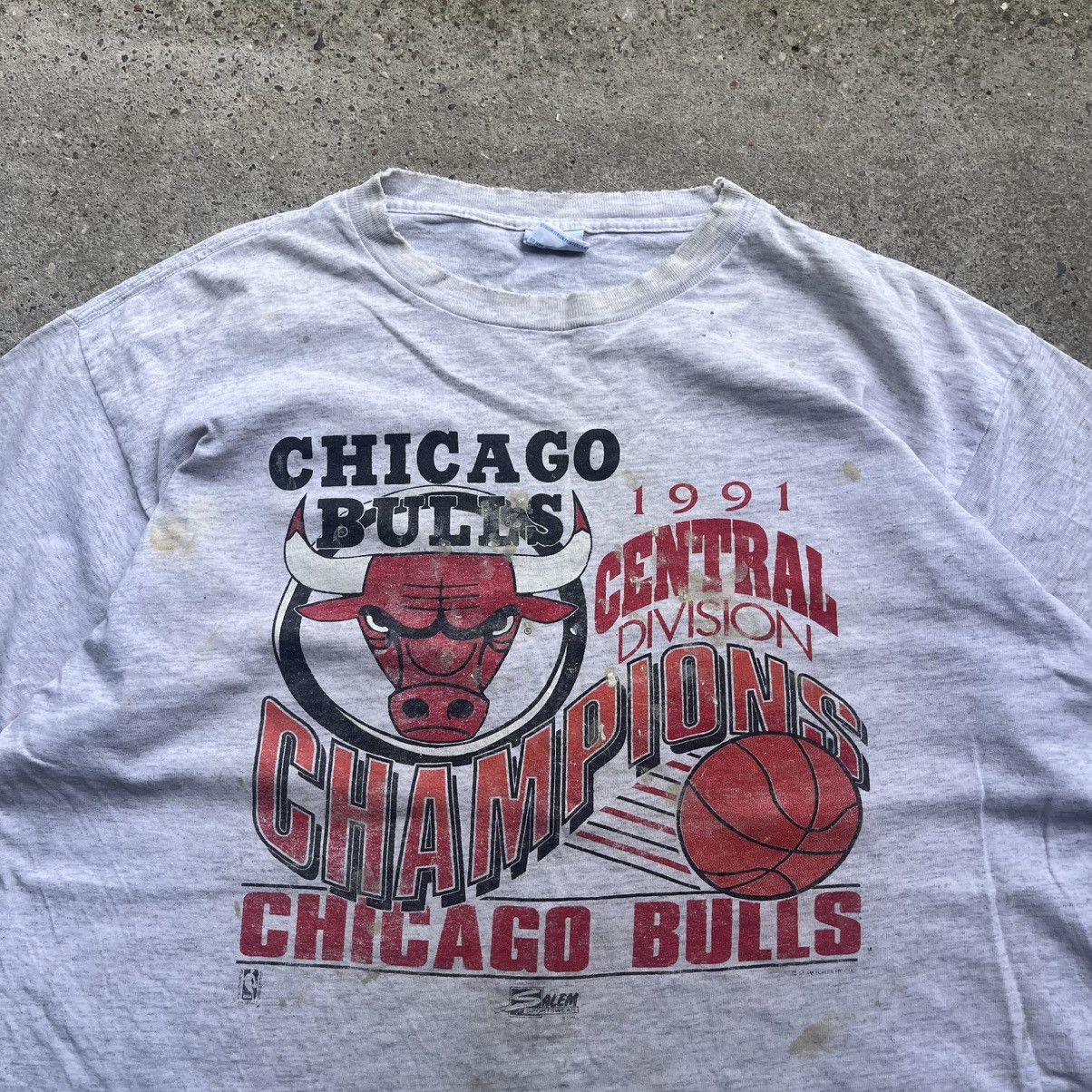 NBA × Salem Sportswear × Vintage Salem Vintage NBA Chicago Bulls 1991 NBA Finals Champions Size US XL / EU 56 / 4 - 3 Thumbnail