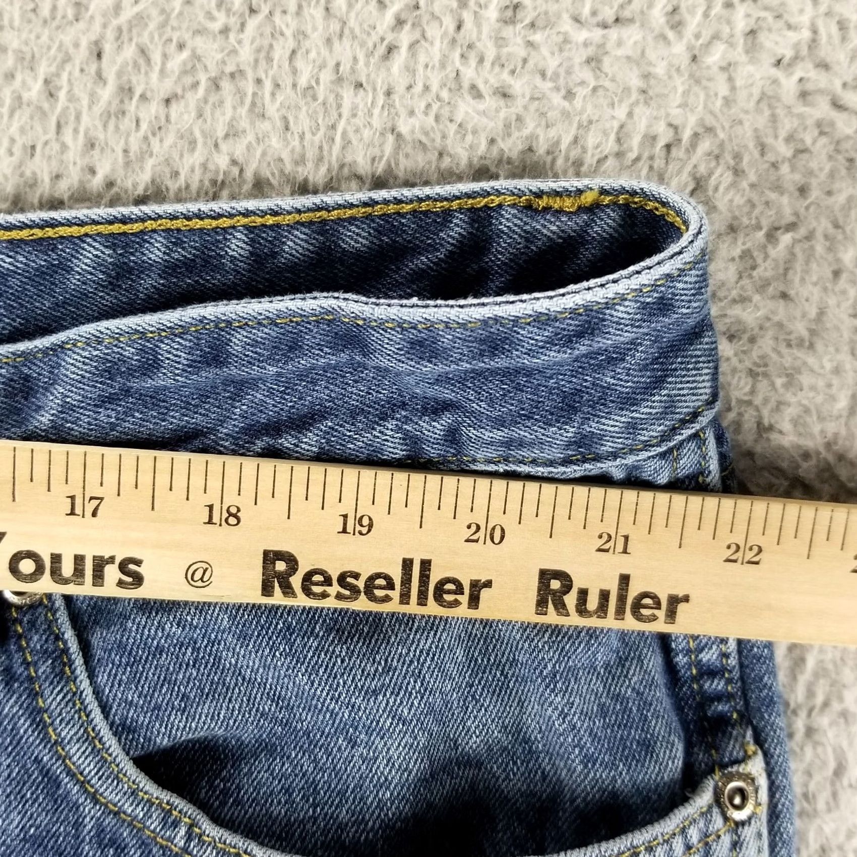 Vintage Cabela's Jeans Mens 42X33 Blue Relaxed Fit Denim Big & Tall Straight Jeans Mens Blue 42X33 90s American Classic Theme Clothing Size US 42 / EU 58 - 4 Thumbnail