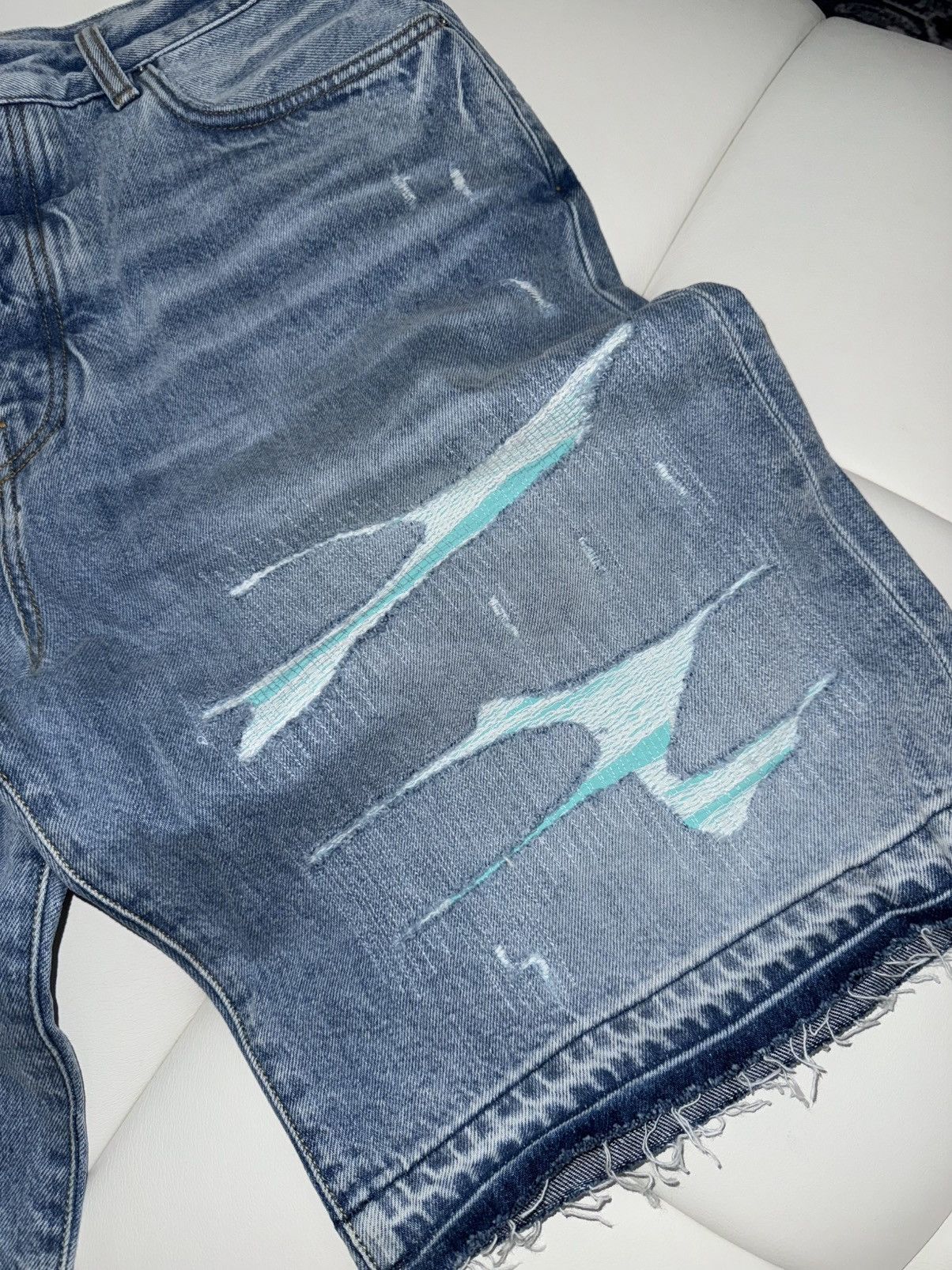 Amiri Amiri patch logo shorts Size US 33 - 4 Thumbnail