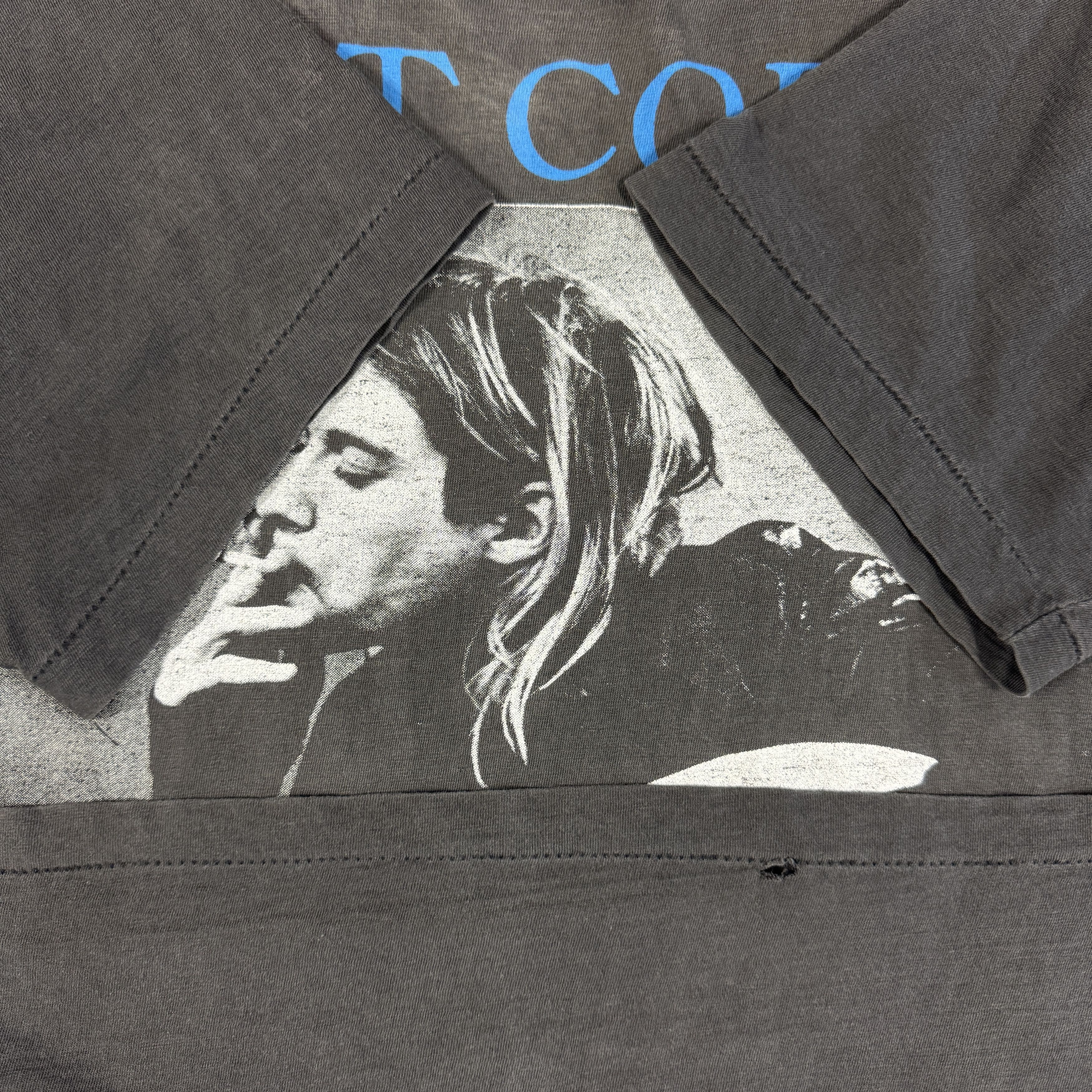 Band Tees Rare 90s Nirvana Kurt Cobain Memorial Shirt Size US L / EU 52-54 / 3 - 10 Thumbnail