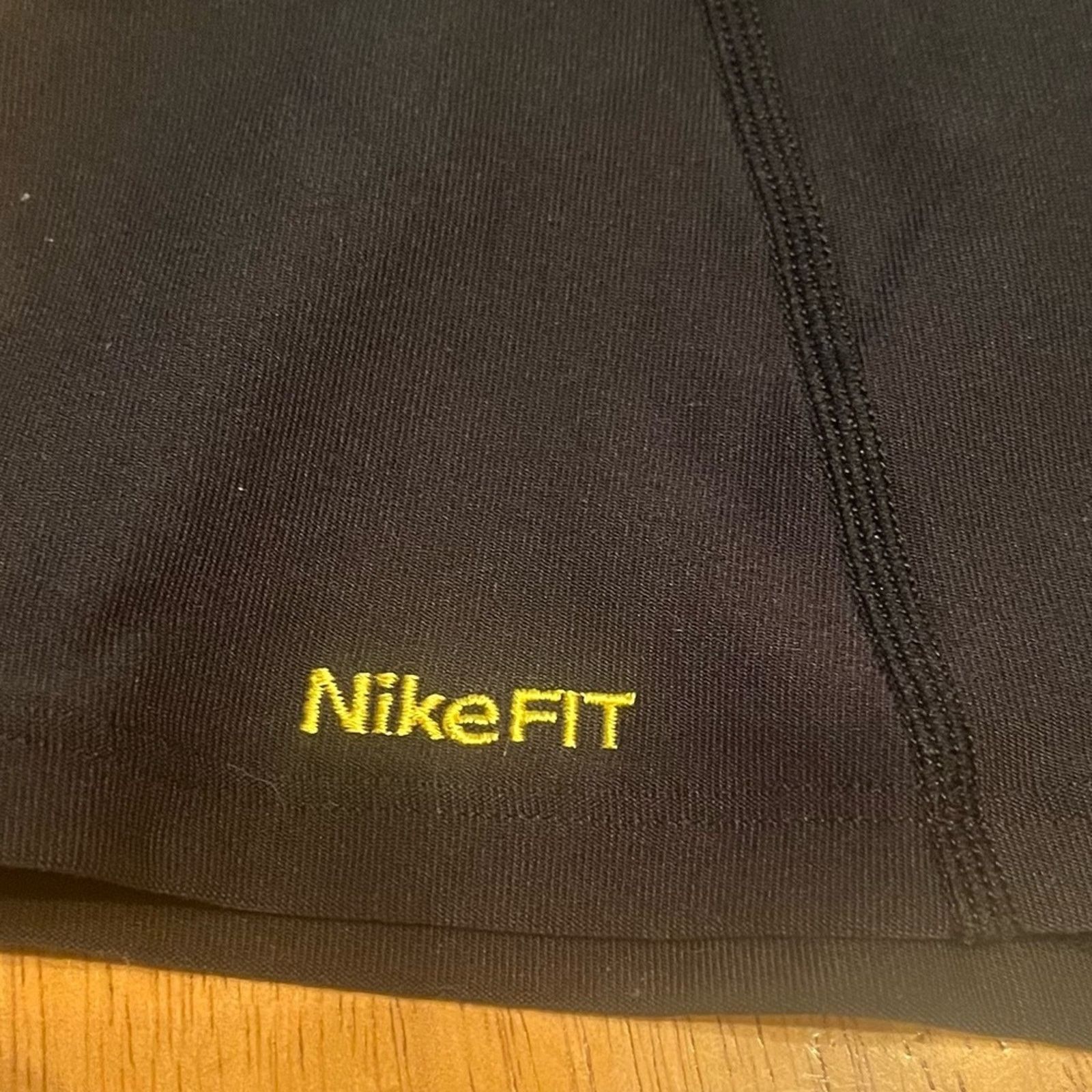 Nike Nike Black and Yellow Tank Top, Size Medium Size M / US 6-8 / IT 42-44 - 4 Thumbnail