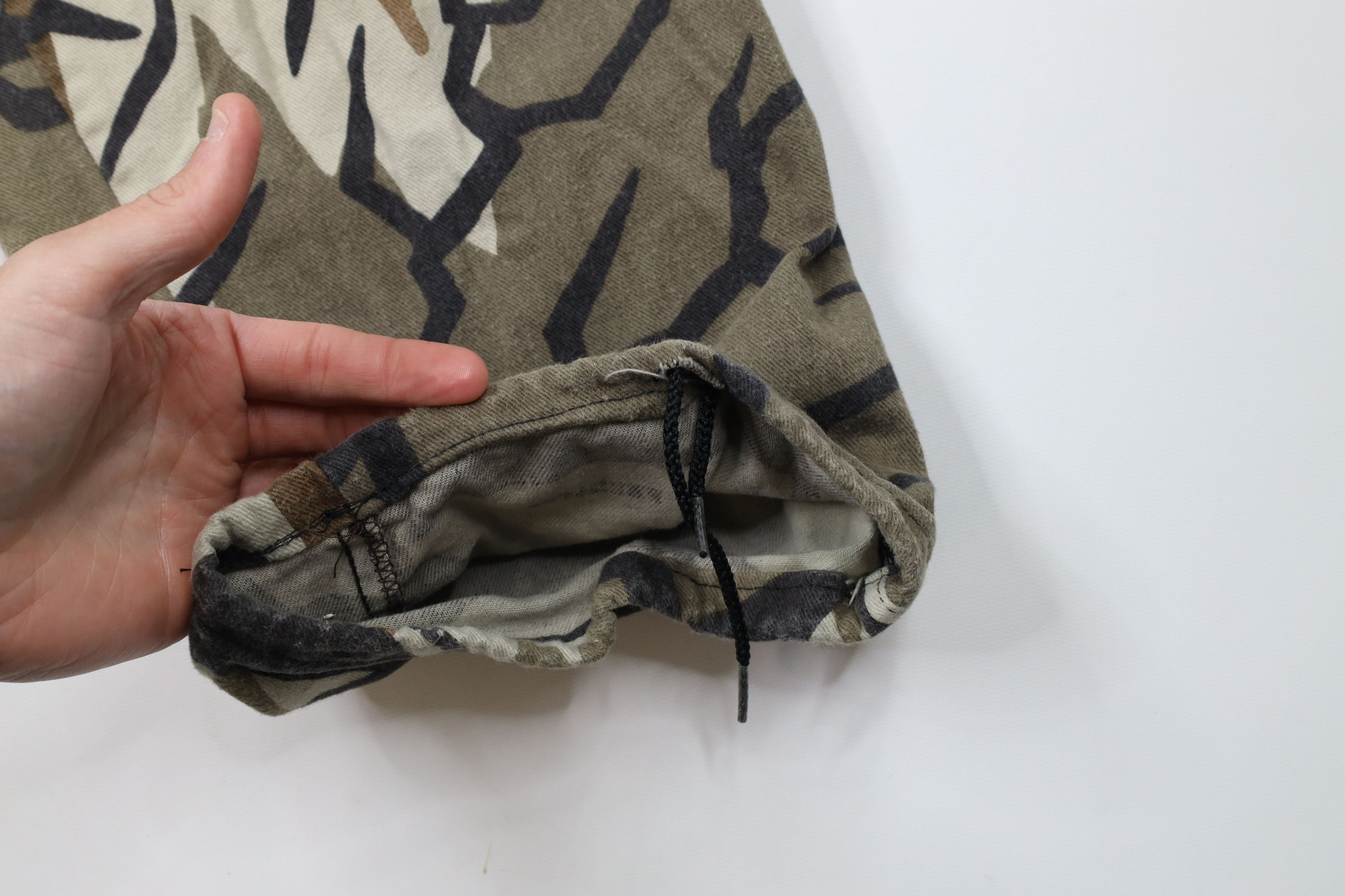 Vintage Vintage 90s Streetwear Camouflage Wide Leg Cargo Pants USA Size US 40 / EU 56 - 5 Thumbnail
