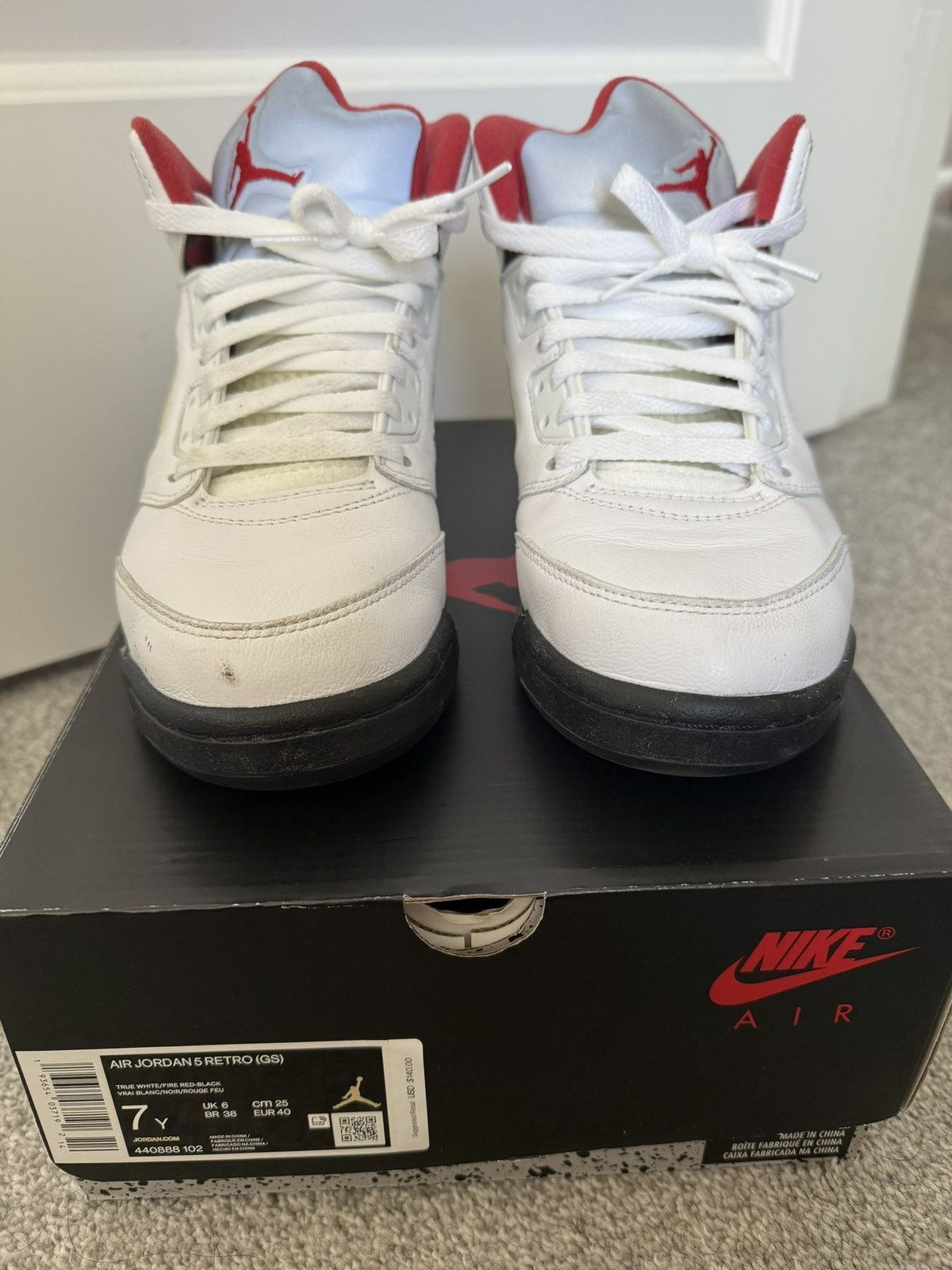 Jordan Brand Air Jordan 5 Fire Red 2020 Size US 7 / EU 40 - 3 Thumbnail