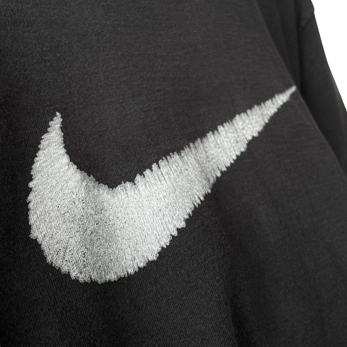Nike Nike Sportswear Swoosh Logo Vintage 2000s Made In USA Tee Size US M / EU 48-50 / 2 - 4 Thumbnail