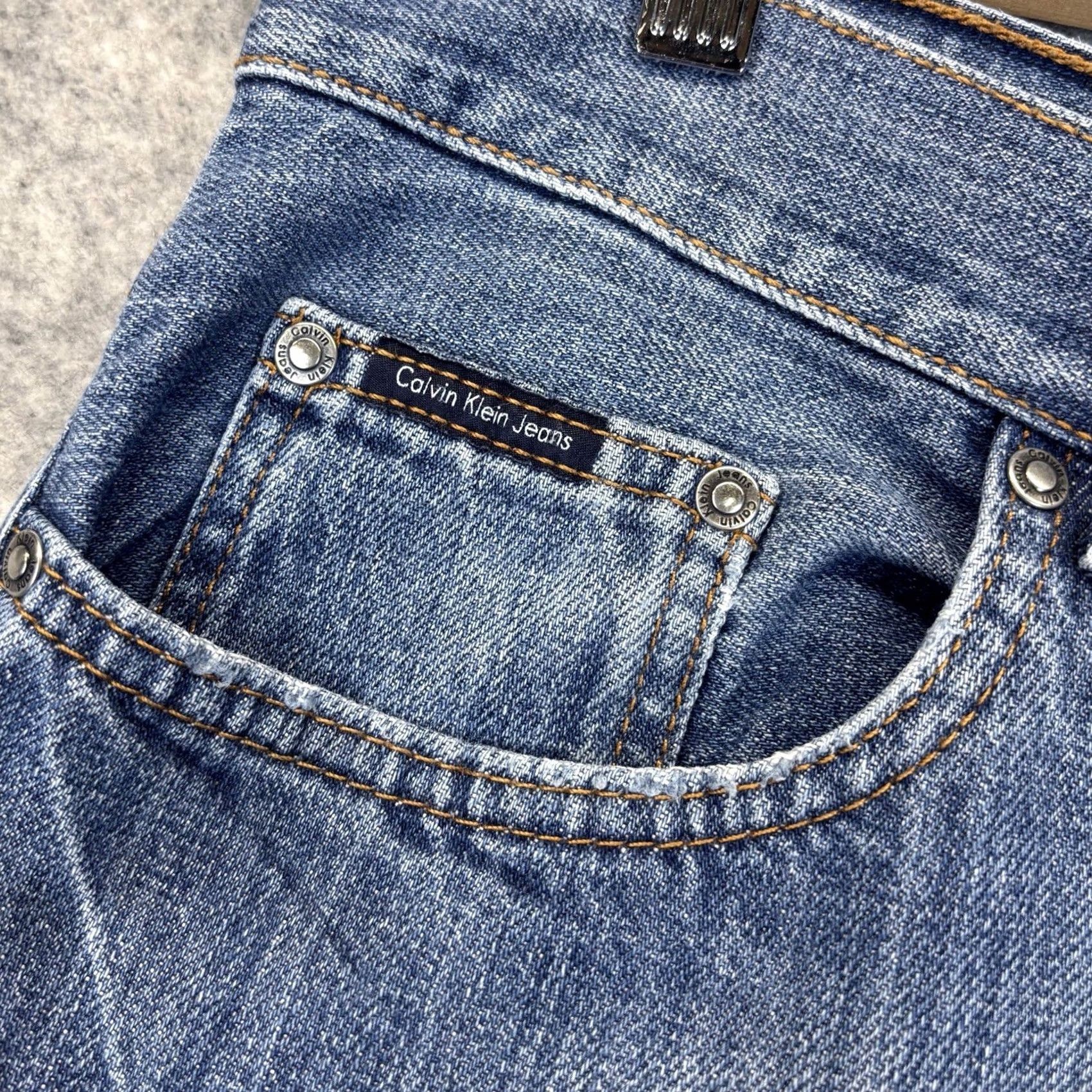 Calvin Klein Calvin Klein Jeans W34” L32” Blue Mens Button Fly Used Worn Denim Size US 34 / EU 50 - 4 Thumbnail