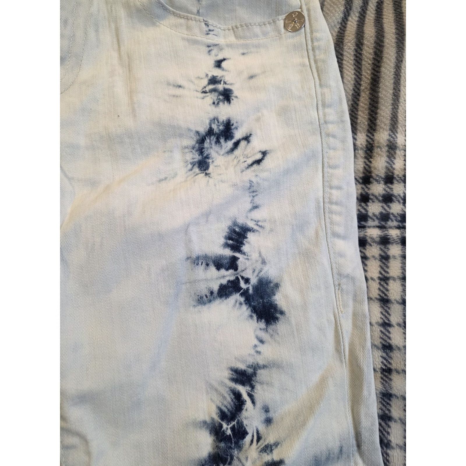 True Religion VINTAGE True Religion Ricky Relaxed Straight Shorts Acid Wash Tie Dye Flap Pocket Men 29 Size US 29 - 7 Thumbnail