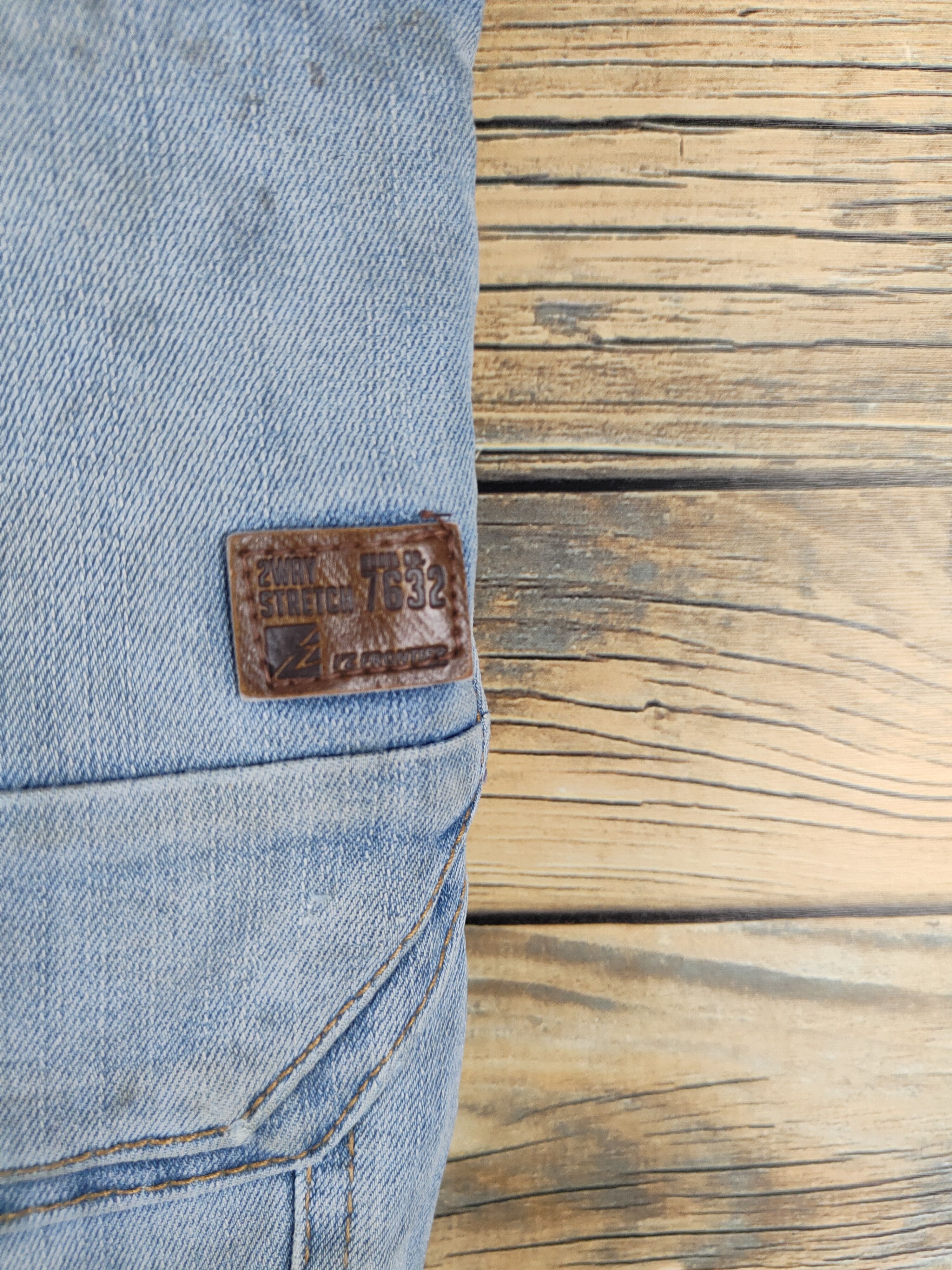 Japanese Brand I'z Frontier Blue Distressed Ripped Jeans #W2091 Size US 32 / EU 48 - 6 Thumbnail