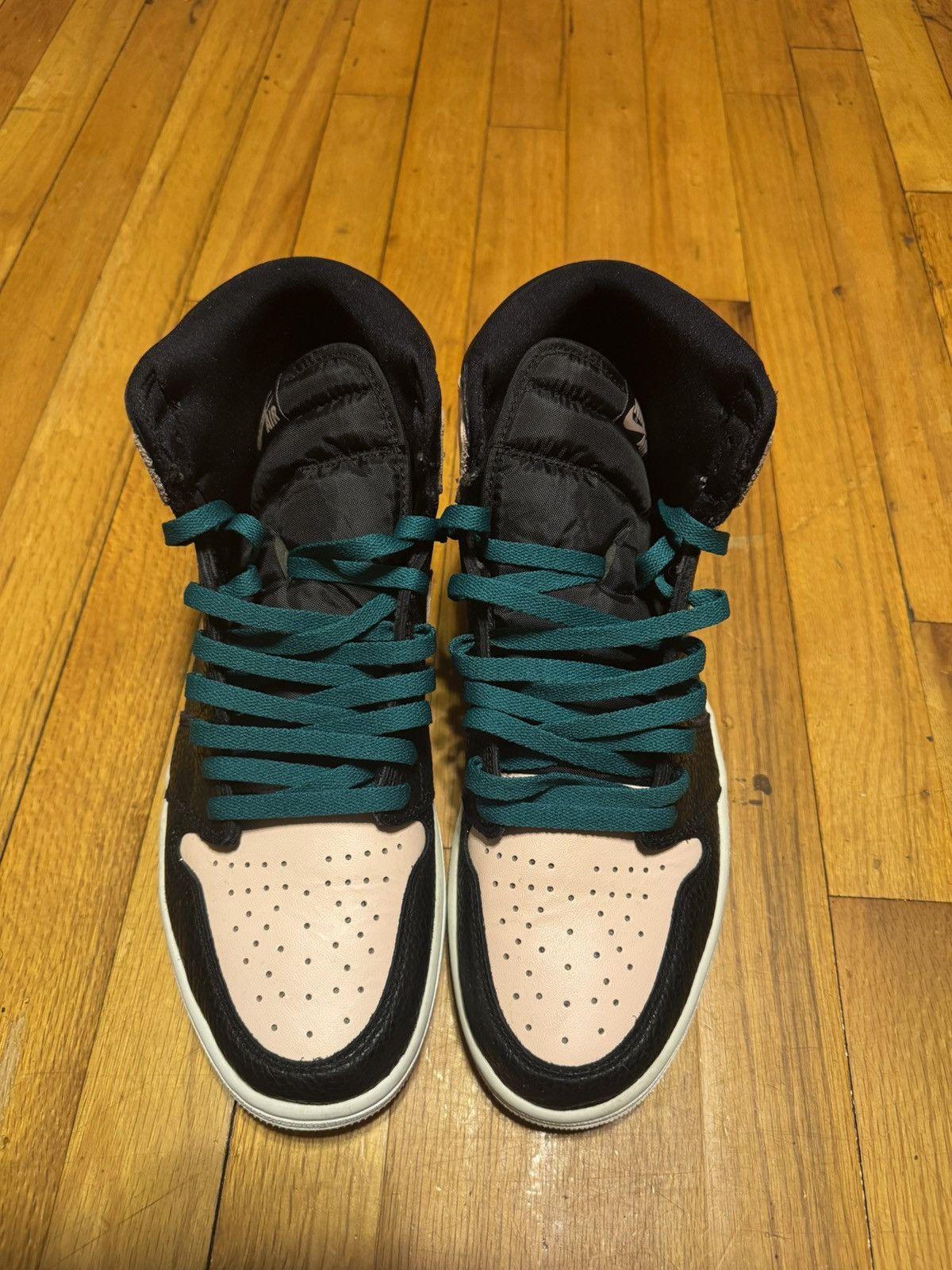 Jordan Brand × Nike Jordan 1 Size US 12 / EU 45 - 3 Thumbnail