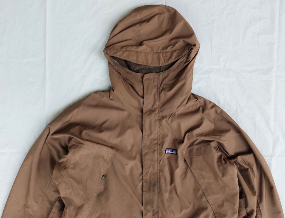 Patagonia PATAGONIA capsule hoodie windbreaker | Grailed