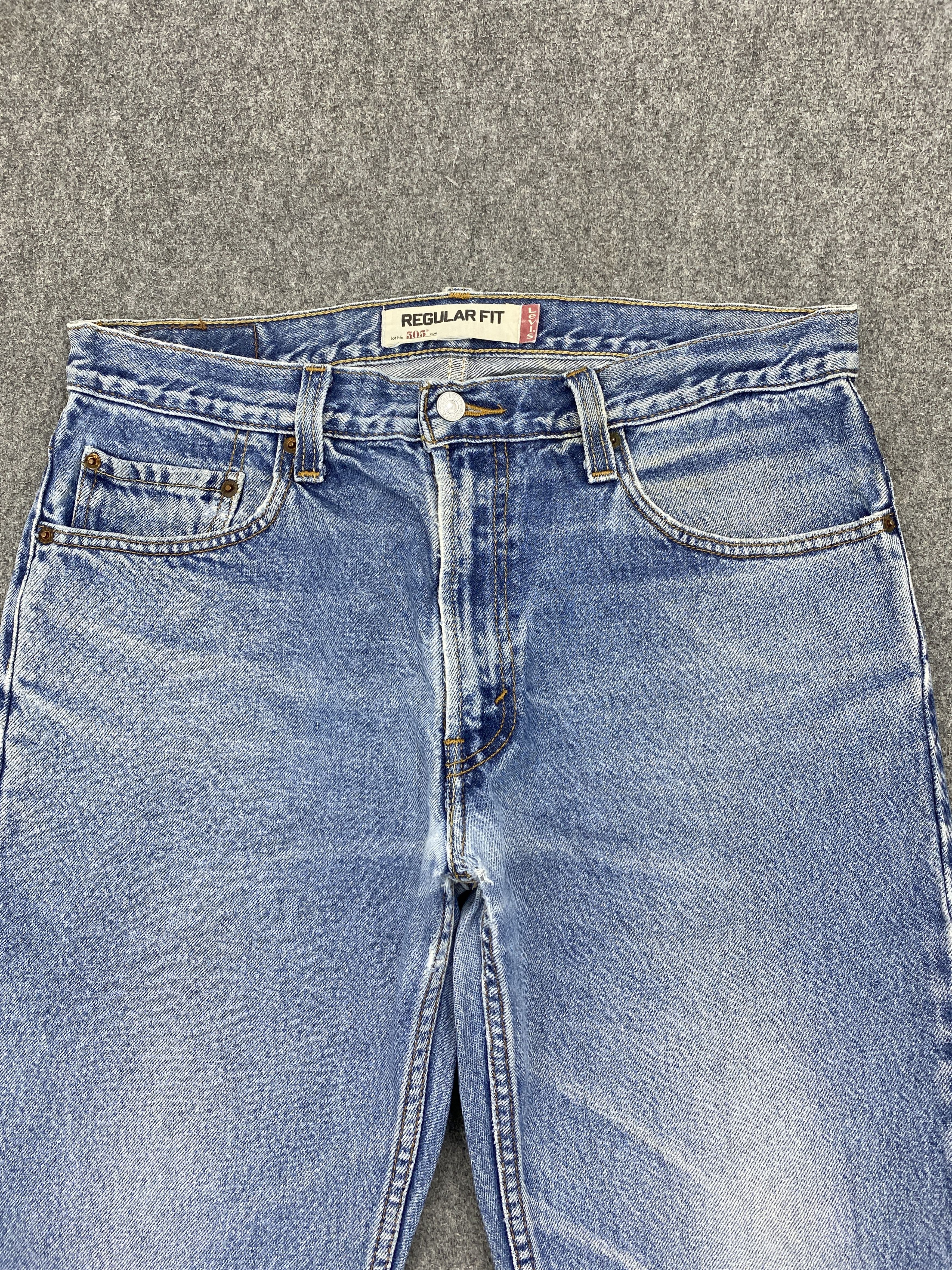 Levi's × Vintage Vintage Levis 505 Lightwash Faded Blue Denim DP2703 Size US 34 / EU 50 - 2 Thumbnail