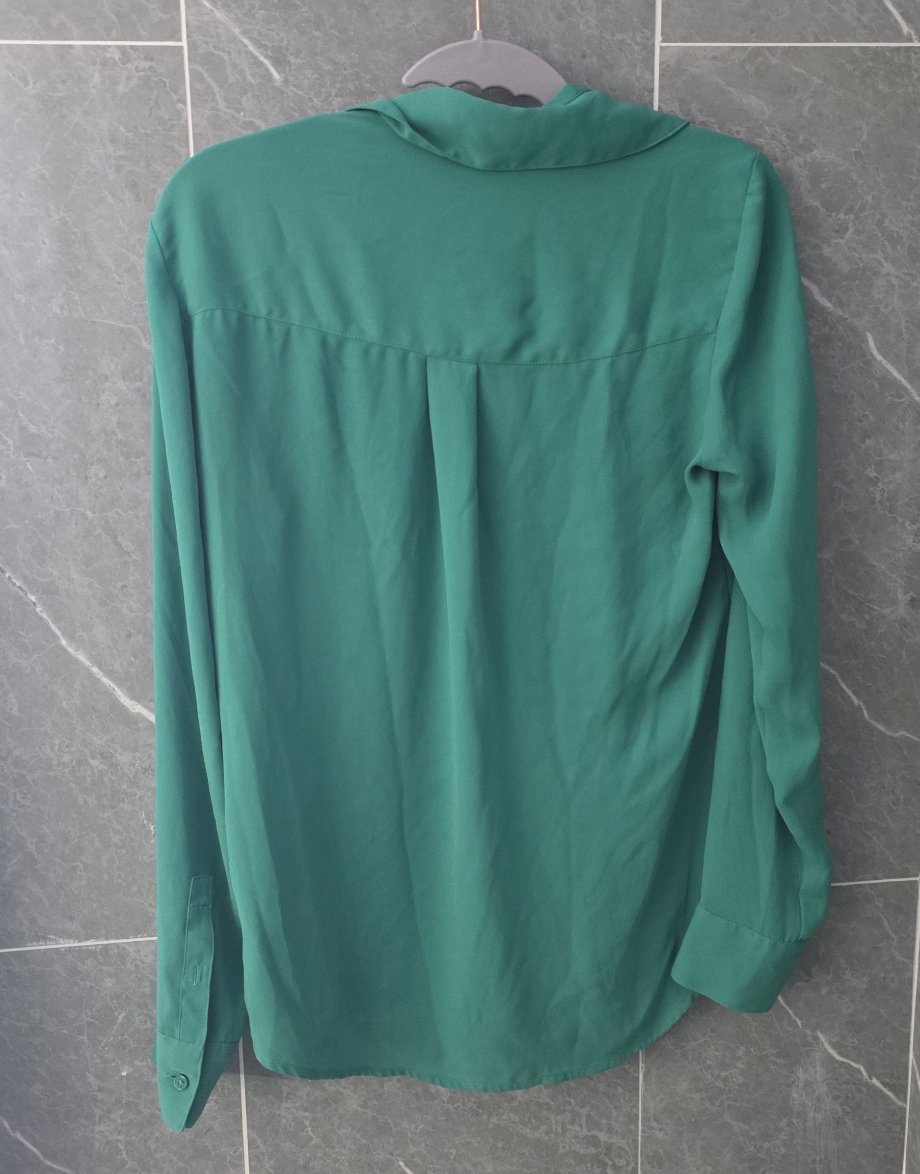 Express Express Petite Green Portofino Button Shirt Blouse XS TP Size XS / US 0-2 / IT 36-38 - 2 Thumbnail