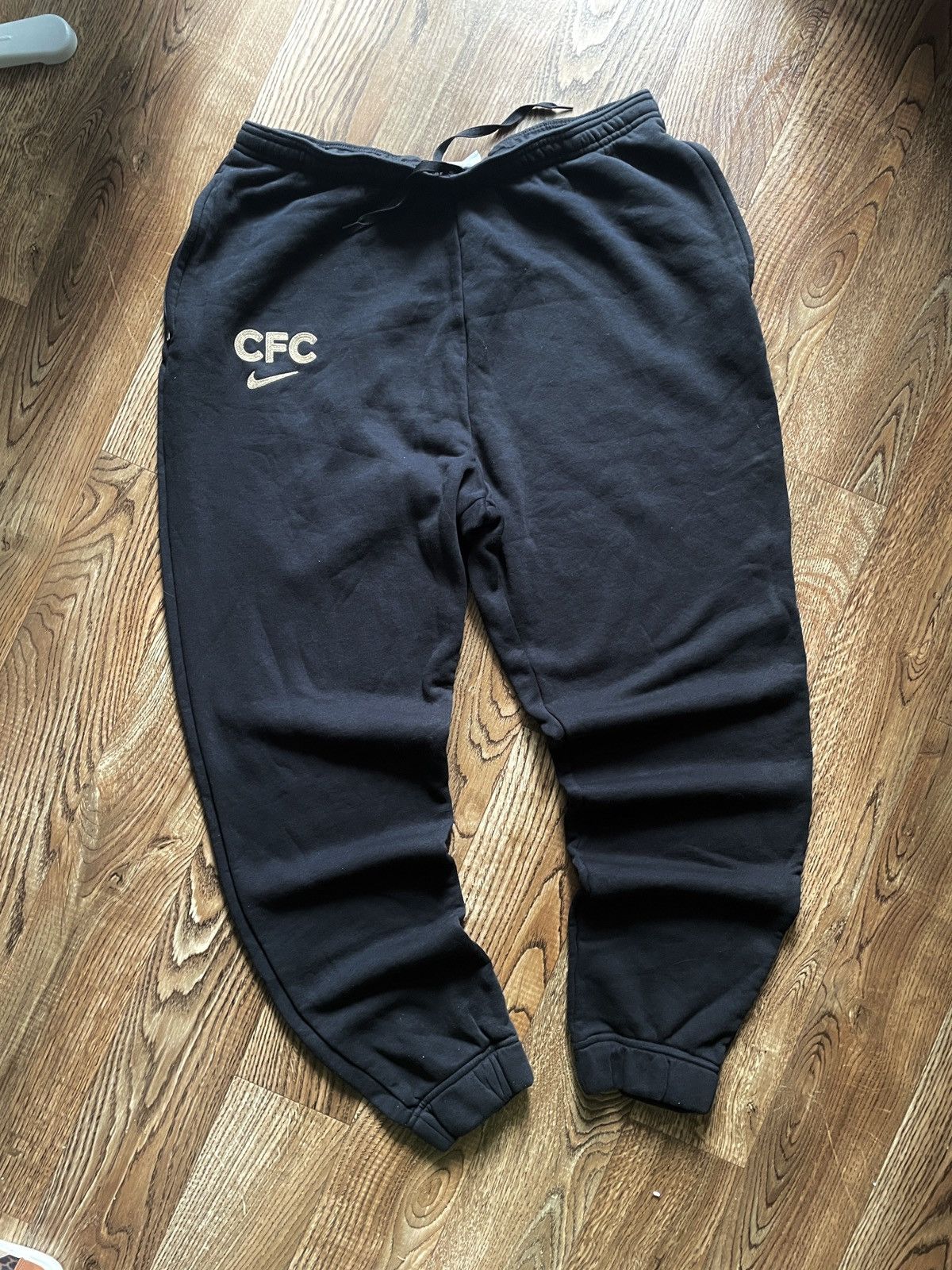 Nike Vintage Y2K Baggy Nike Sweatpants Black chelsea Size US 38 / EU 54 - 1 Thumbnail