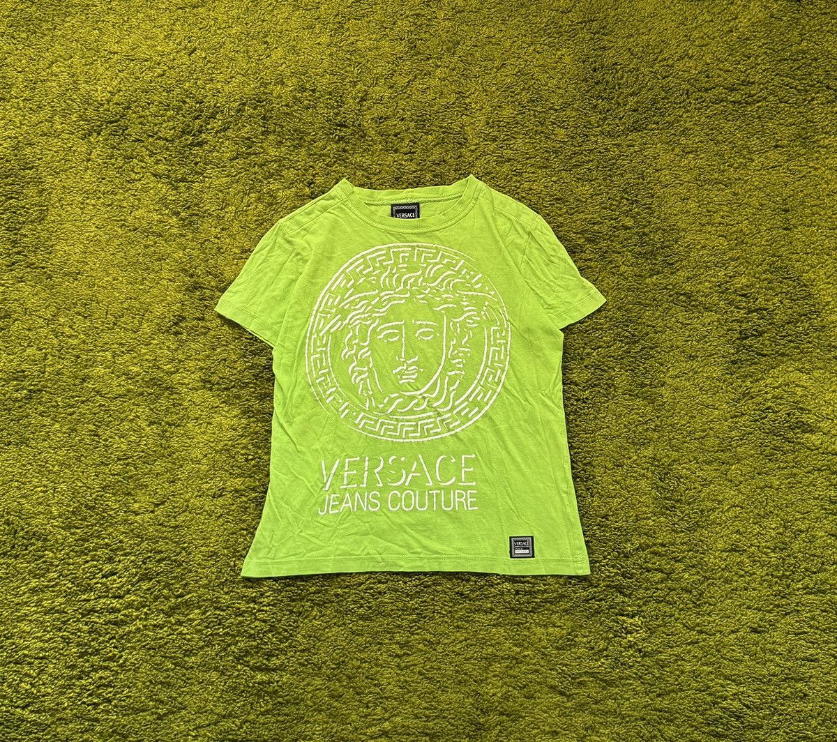 Versace × Versace Jeans Couture × Vintage Versace Jeans Couture 2000s vintage Medusa logo t-shirt Size XS / US 0-2 / IT 36-38 - 1 Thumbnail