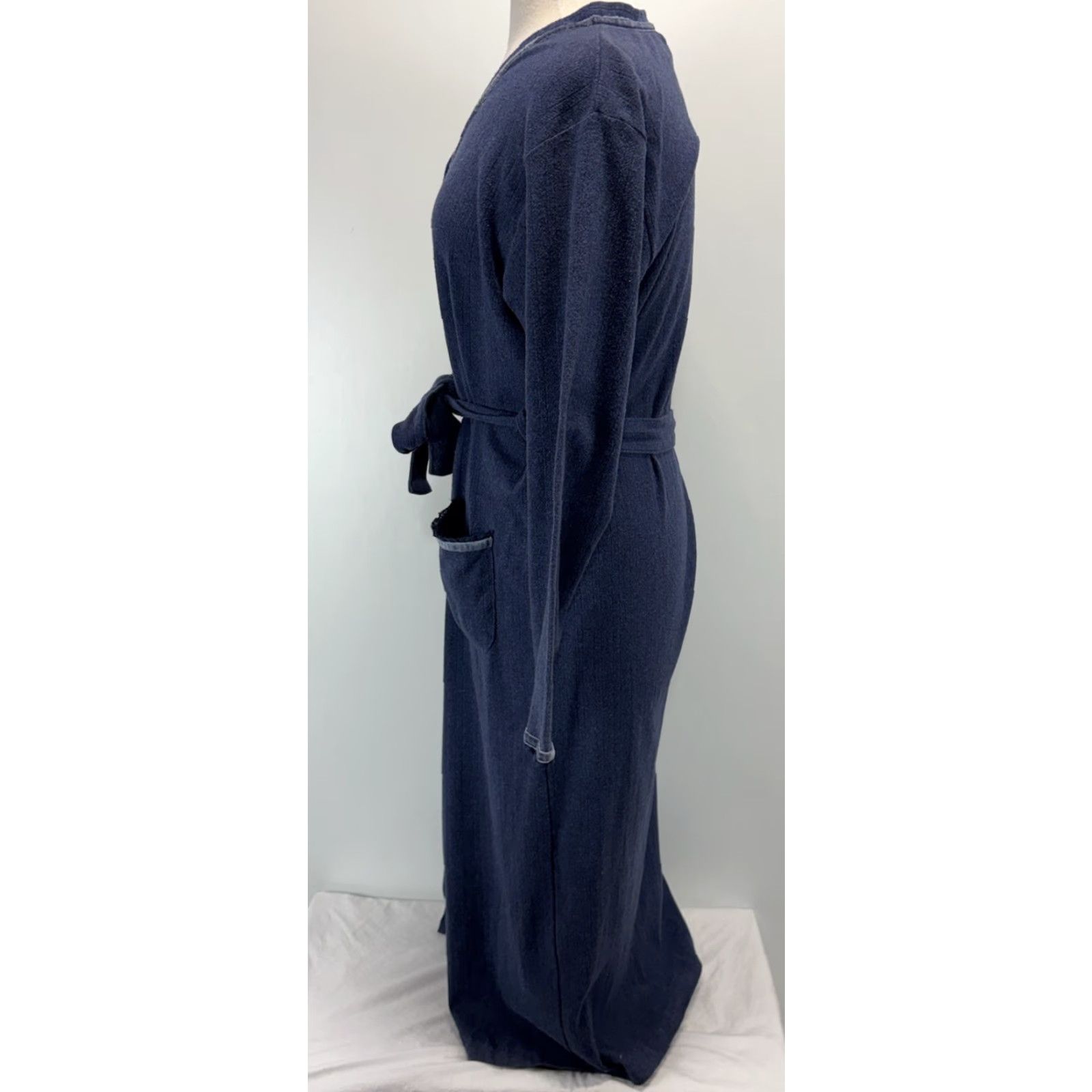 Velvet Gillian O’Malley Nightgown Robe Women’s S/M Navy Velvet Trim Button Front Long Sleeve Woman Spa Sleepwear Size ONE SIZE - 2 Thumbnail
