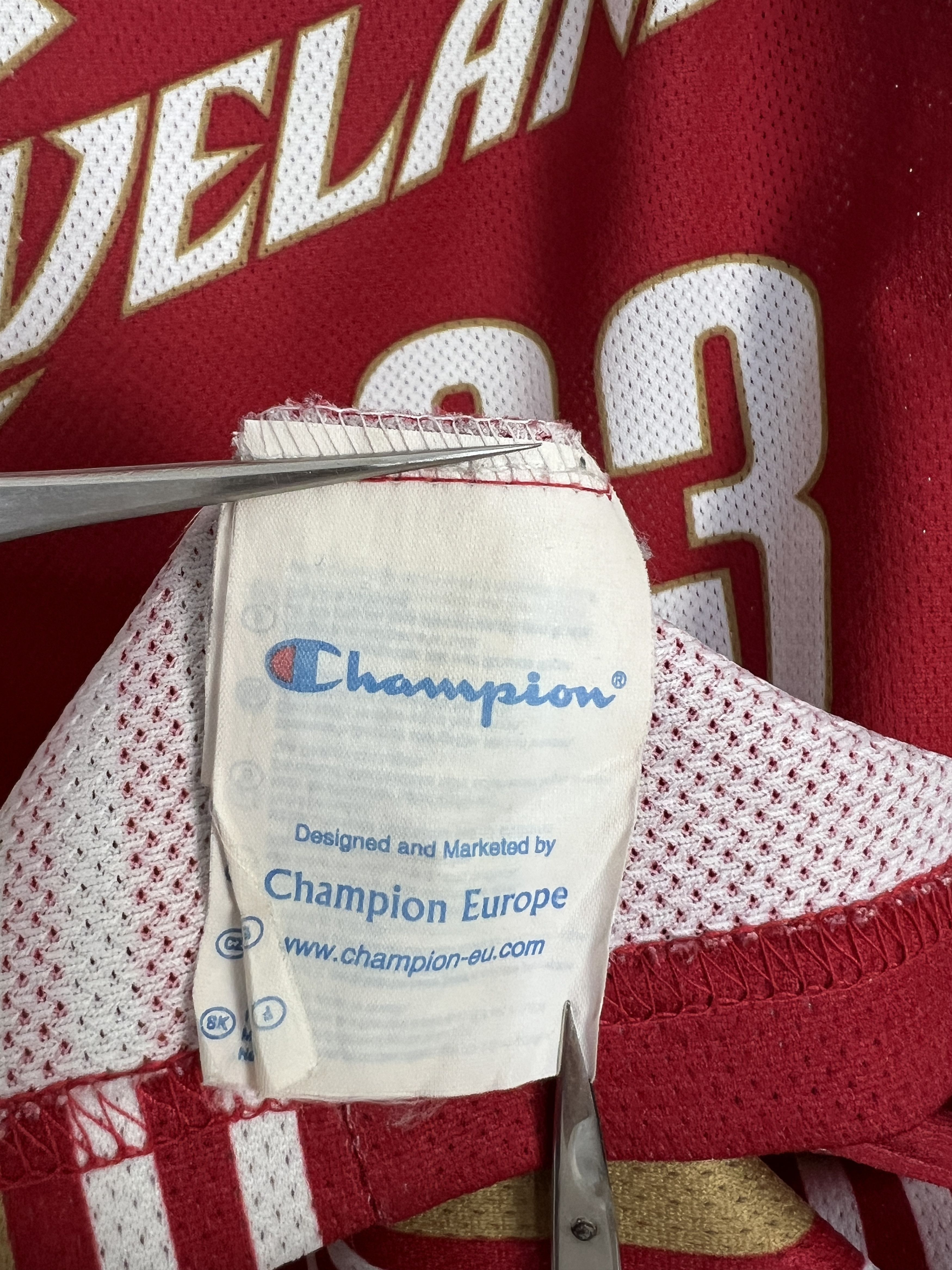 Champion Vintage Champion Cleveland Jersey #23 LeBron James NBA Size US L / EU 52-54 / 3 - 9 Thumbnail
