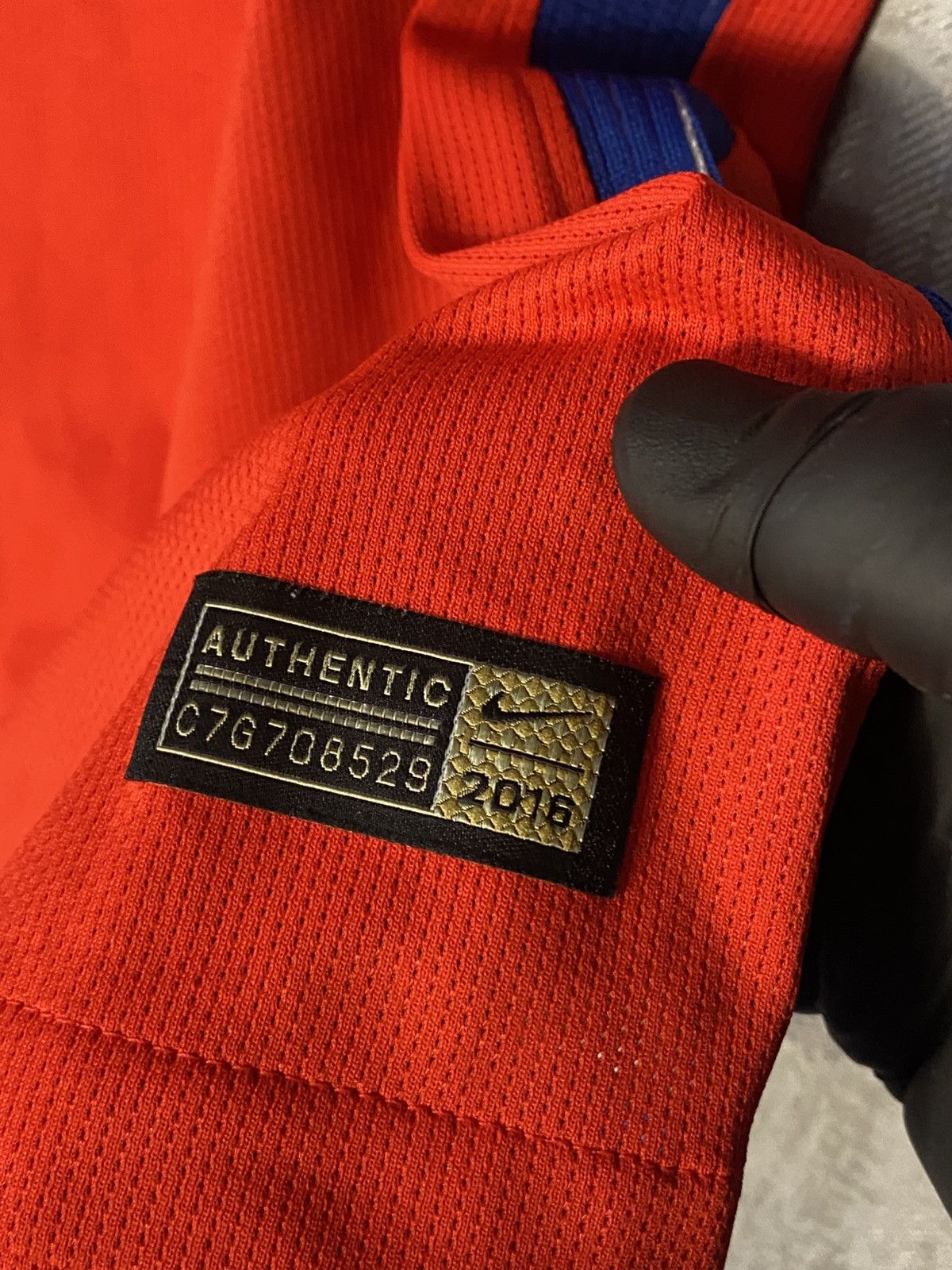 Nike Match Worn Chile Nike Soccer Jersey 2018 Perez #8 Football Size US M / EU 48-50 / 2 - 5 Thumbnail