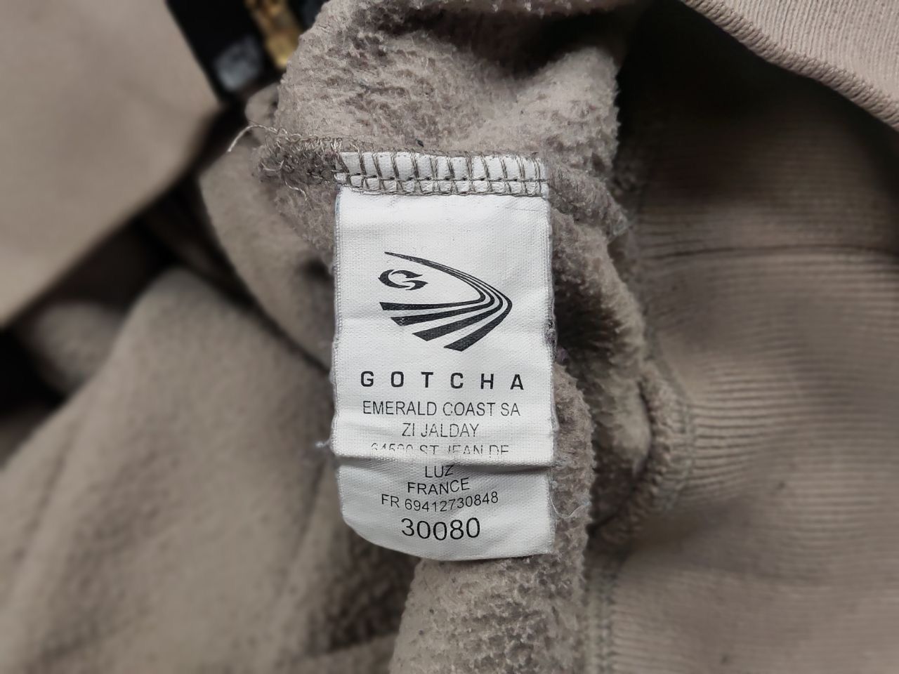 Gotcha Vintage 90's Gotcha Beige Fleece Zip Logo Pocket Hoodie Size US L / EU 52-54 / 3 - 17 Thumbnail