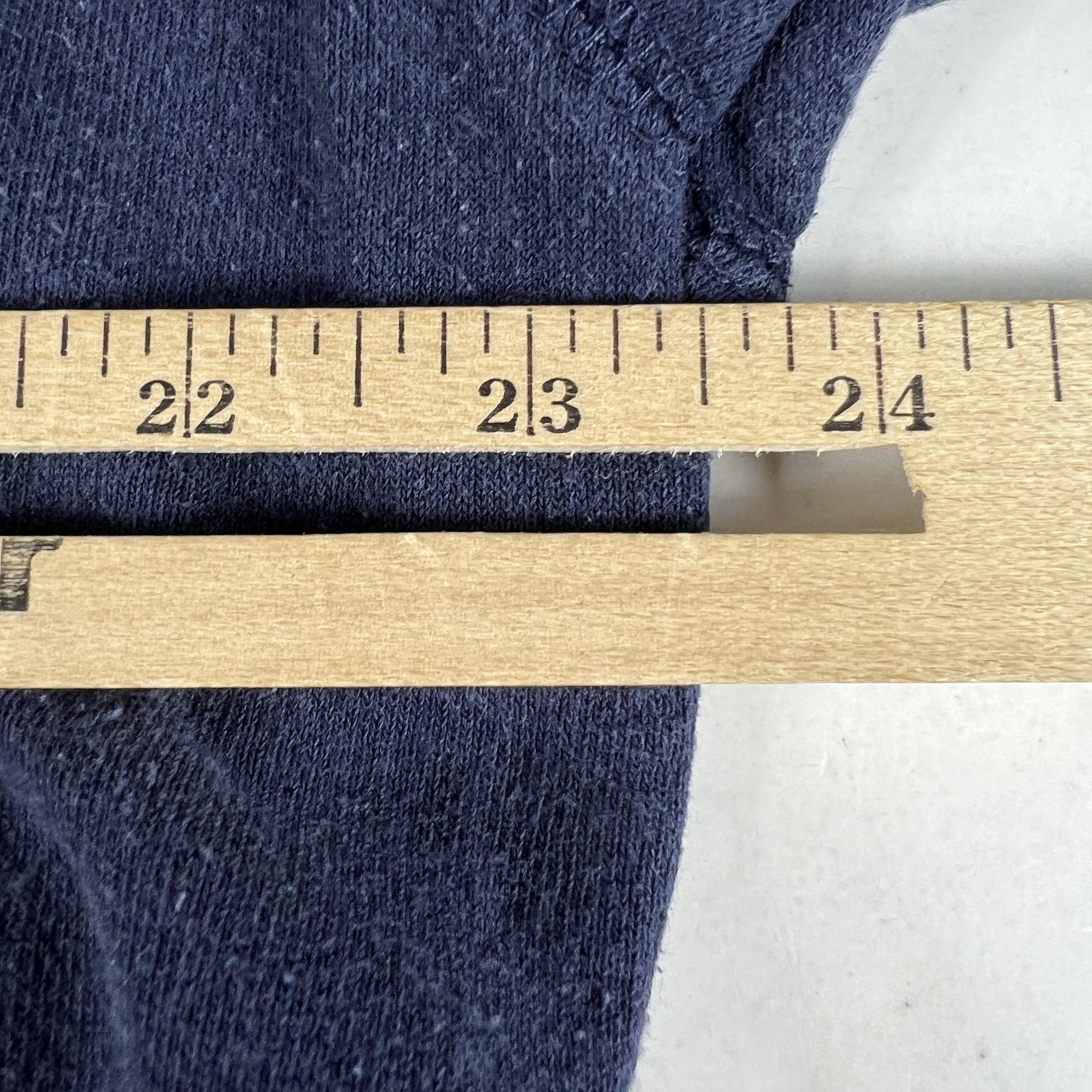 Champion × NCAA Champion Georgia Tech Yellow Jackets Sweatshirt Faded Hoodie Size US L / EU 52-54 / 3 - 16 Thumbnail