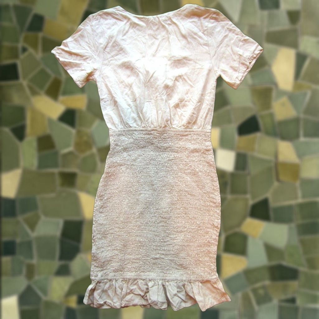 Vintage VINTAGE New Roxy Pale Pink Rayon Short Sleeve V-Neck Stretch Fit Flare Dress XS Size 26" / US 2 / IT 38 - 1 Thumbnail