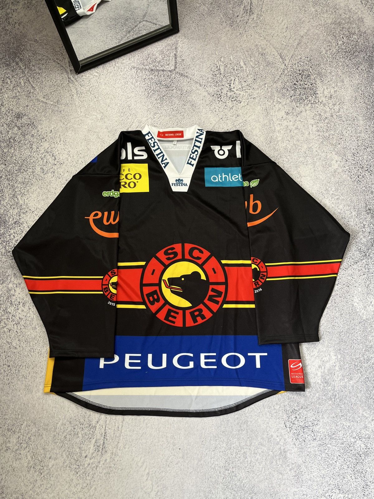 NHL SC Bern Switzerland Ice Hockey Jersey Peugeot Big Logo Rare Size US XXL / EU 58 / 5 - 1 Thumbnail
