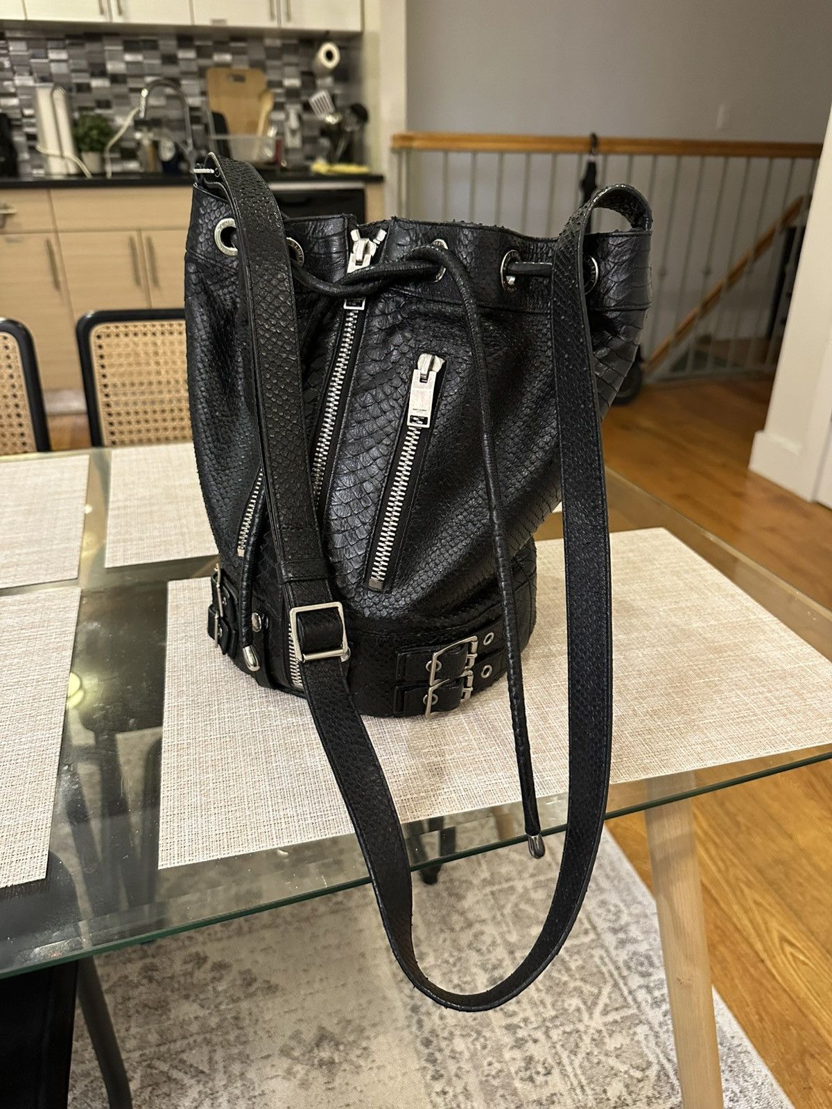 Saint Laurent Paris Saint Laurent Paris python bucket bag Size ONE SIZE - 9 Thumbnail