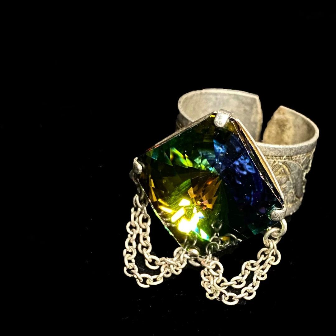 Jean Paul Gaultier Jean Paul Gaultier Carved Gemstone Chain Ring Size ONE SIZE - 1 Thumbnail