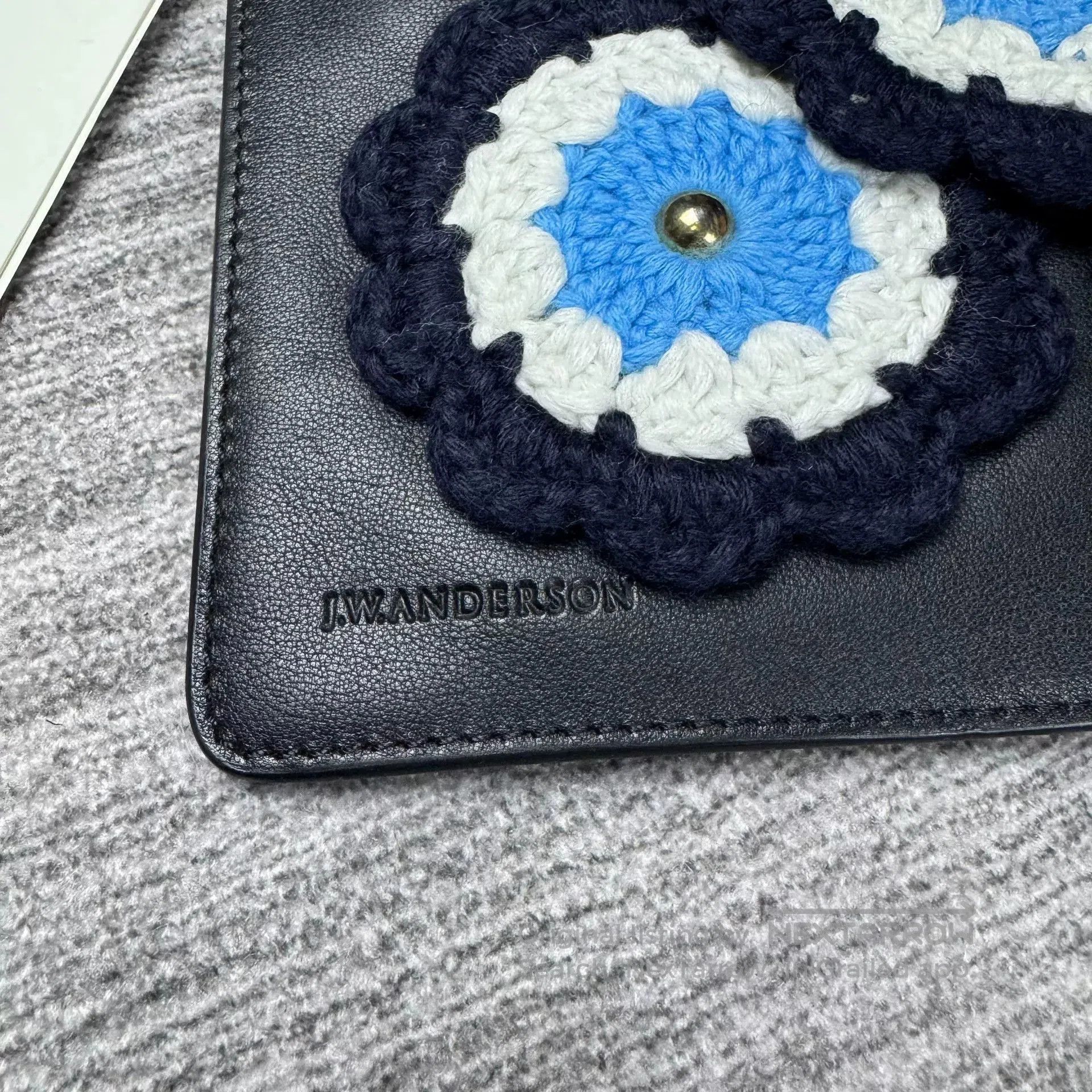 JW Anderson JW Anderson Black Floral Handbag Pouch. Size ONE SIZE - 3 Thumbnail
