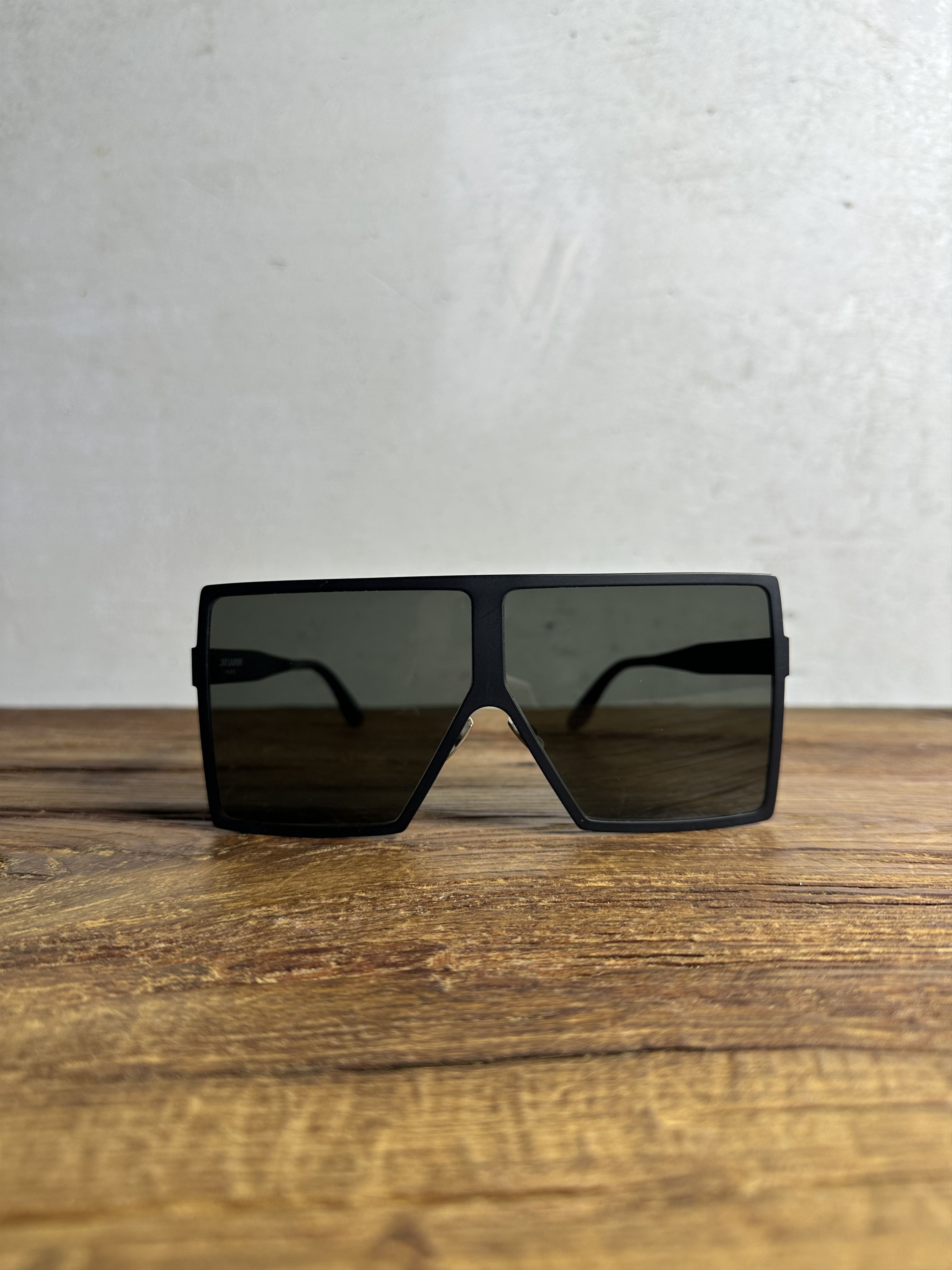 Saint Laurent Paris SAINT LAURENT BLACK SQUARE 'BETTY' SHIELD SUNGLASSES Size ONE SIZE - 2 Thumbnail