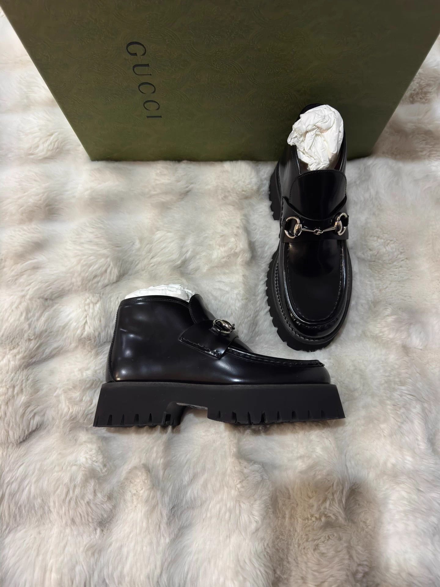 Gucci Gucci Women's Classic Horsebit Platform Loafer 35.5 EU New Size US 4.5 / IT 34.5 - 1 Thumbnail