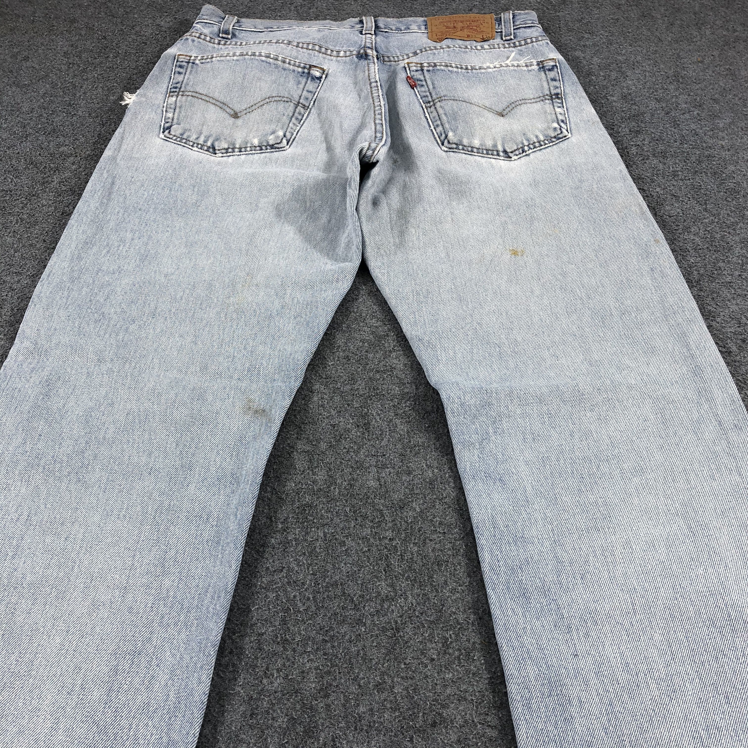 Levi's 90s Vintage Light Washed Levis 505 Jeans-J974 Size US 33 - 4 Thumbnail