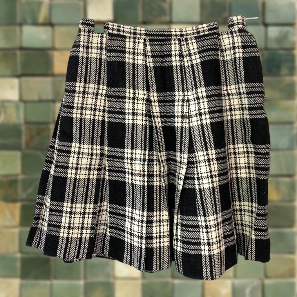 Vintage VINTAGE Mode O'Day Black White Plaid Short Skirt 70s Dark Academia Waist 26" Womens Size 26" / US 2 / IT 38 - 1 Thumbnail
