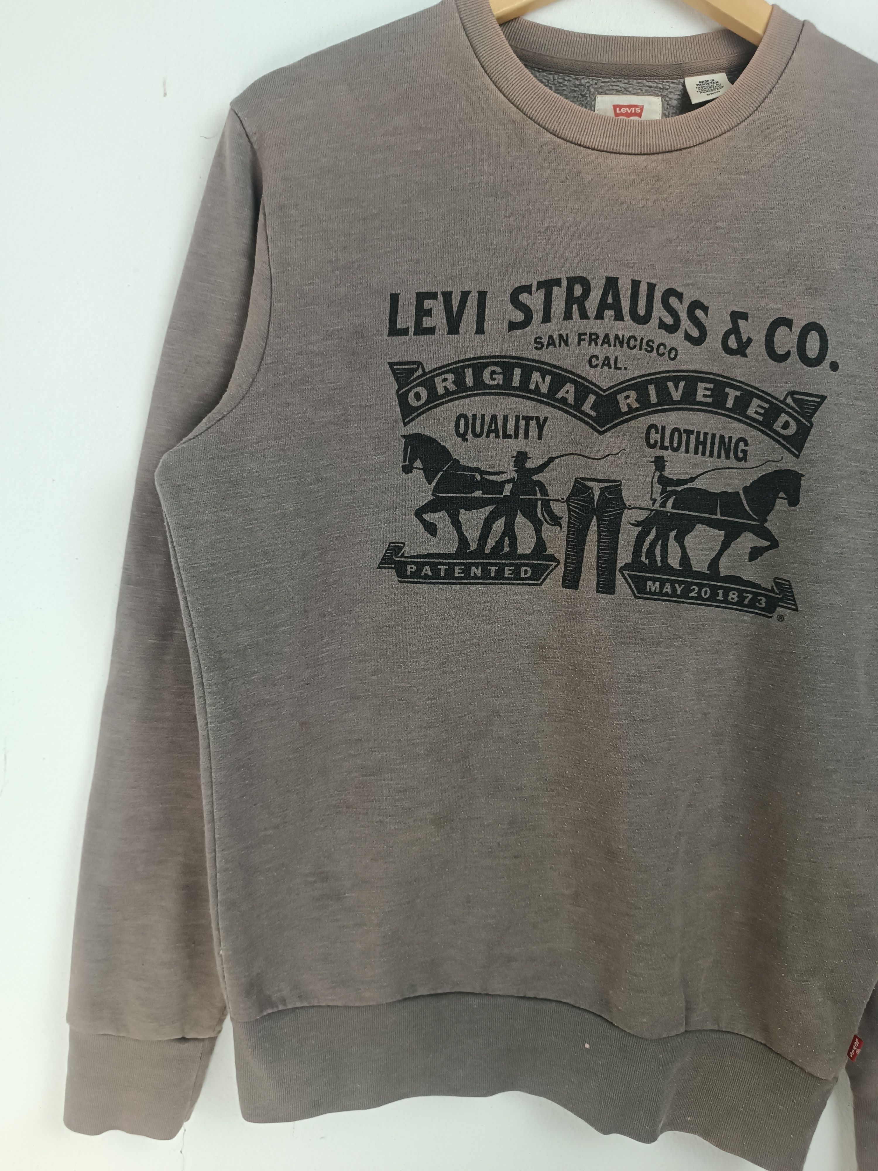 Levi's THRASHED FADED VINTAGE LEVI'S SWEATSHIRT VERY RARE PIECE Size US S / EU 44-46 / 1 - 5 Thumbnail