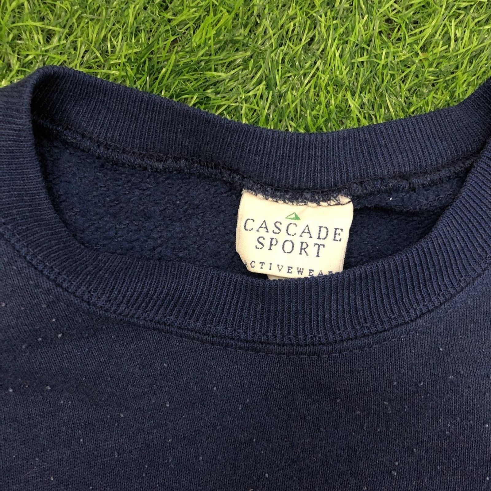 Other Men’s Vintage Basic Solid Navy Cascade Sport Crewneck Size US L / EU 52-54 / 3 - 3 Thumbnail