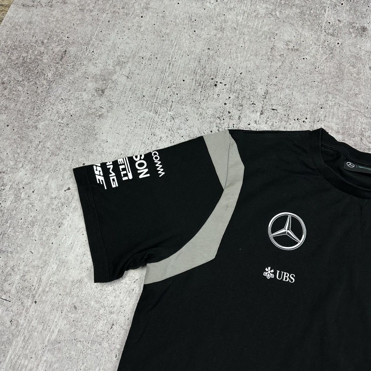 Mercedes-Benz Vintage Mercedes Benz Petronas F1 Formula Uno Hugo Boss Tee Size US XL / EU 56 / 4 - 9 Thumbnail