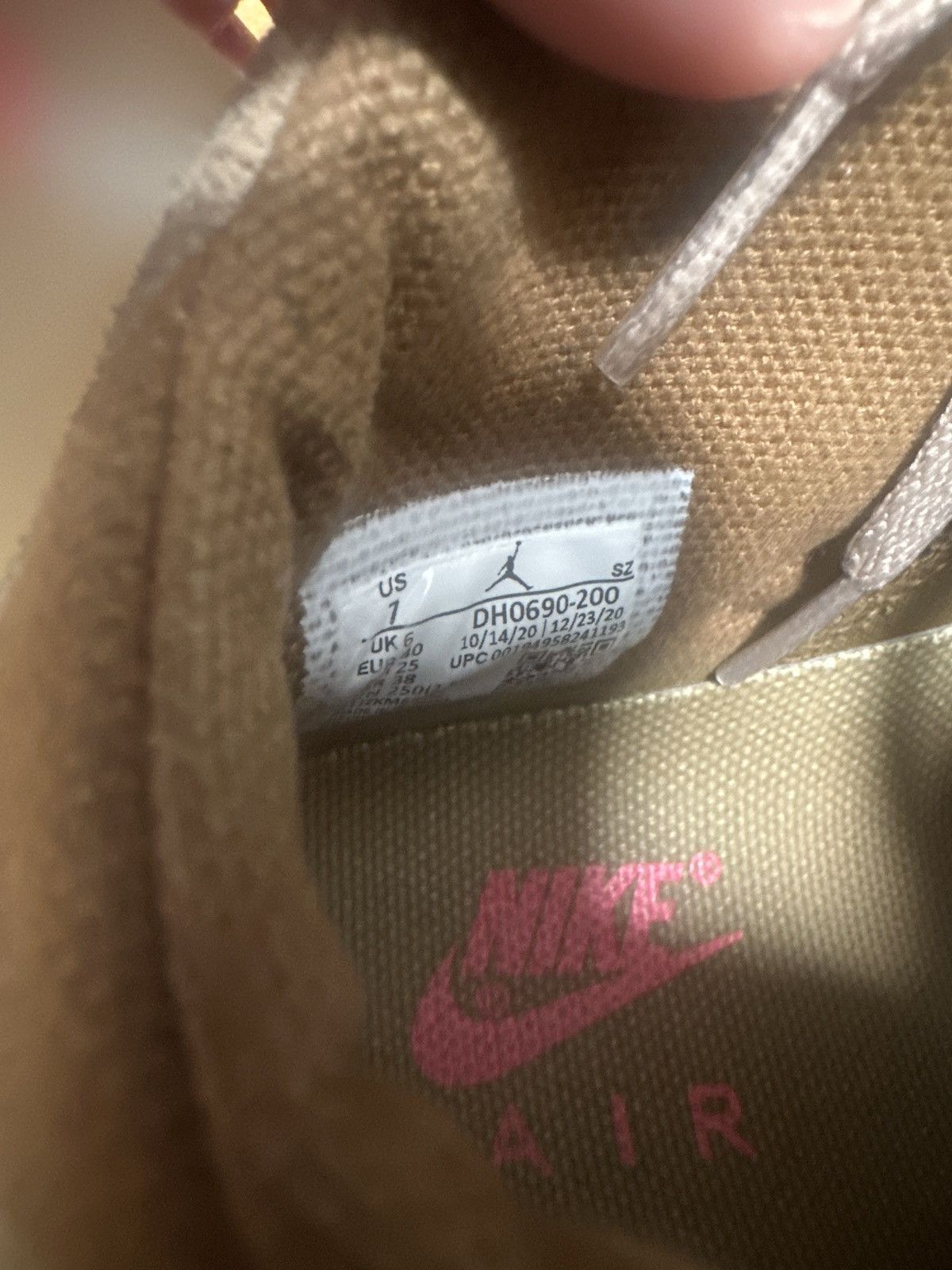 Jordan Brand × Nike × Travis Scott Jordan 6 x Travis Scott Size US 7 / EU 40 - 6 Thumbnail