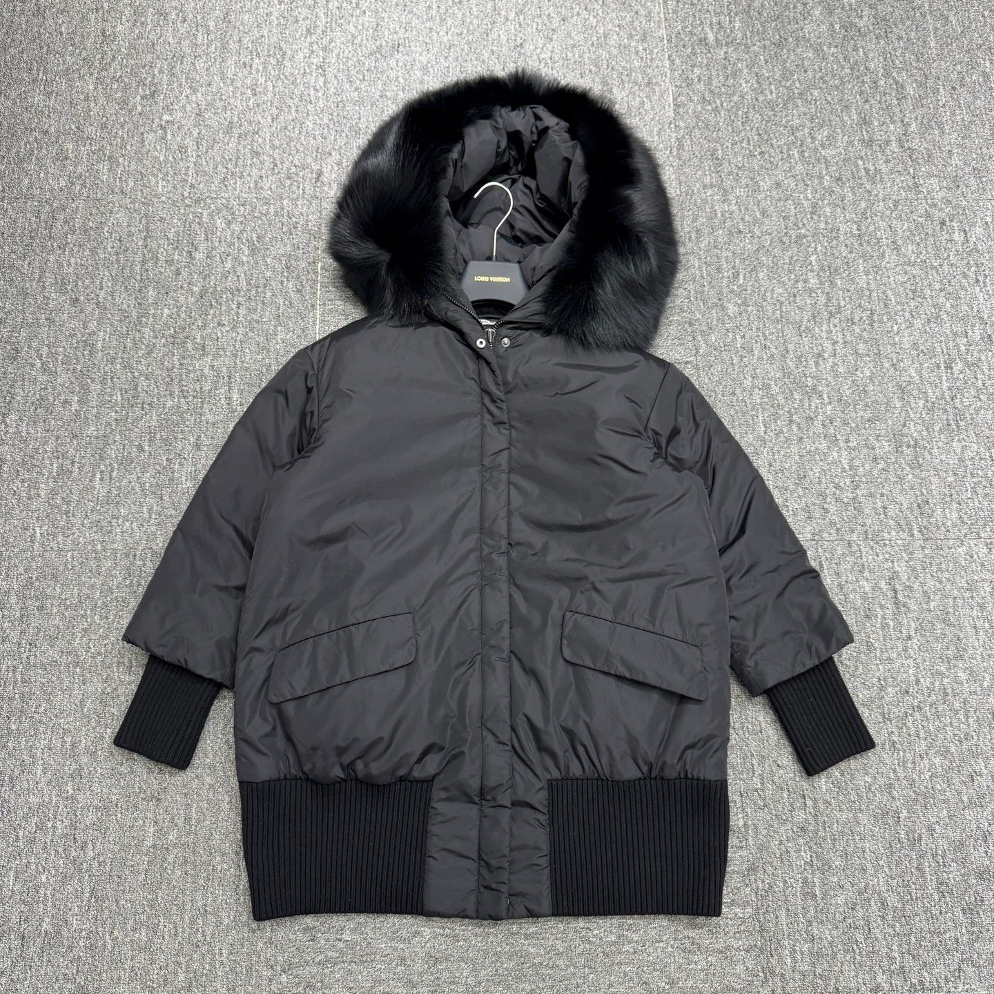 Miu Miu Miu Miu Fur Collar Down Coat Women's Size 38 Size XS / US 0-2 / IT 36-38 - 1 Thumbnail