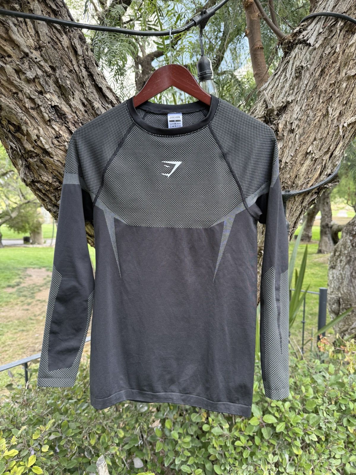 Gymshark Gymshark Onyx Long Sleeve Compression Shirt Size US M / EU 48-50 / 2 - 1 Thumbnail