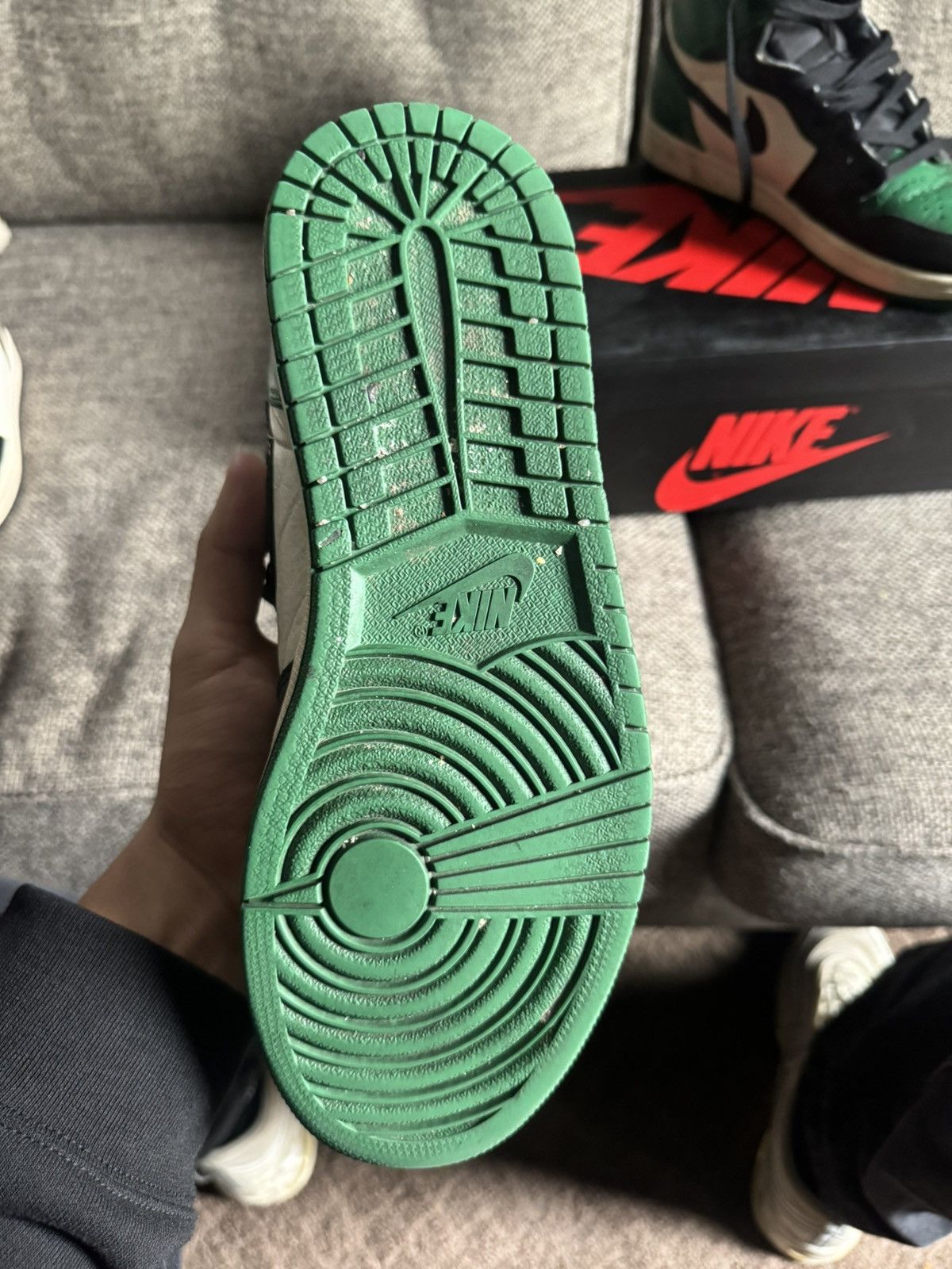 Jordan Brand Jordan 1 Pine Green Size US 10.5 / EU 43-44 - 7 Thumbnail