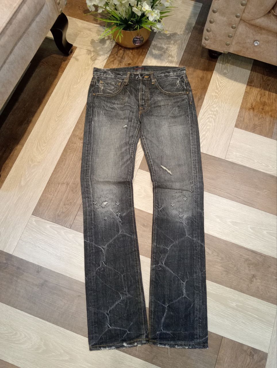 Japanese Brand VINTAGE BLUE WAY JAPAN DISTRESSED JEANS - SIZE 30 Size US 30 / EU 46 - 1 Thumbnail