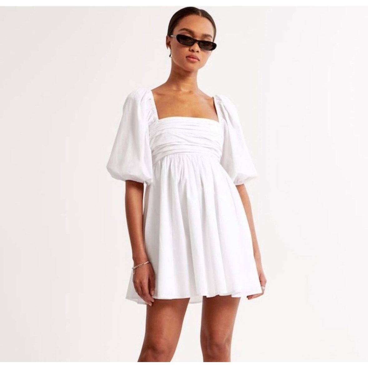 Abercrombie & Fitch Abercrombie Emerson Ruched Puff Sleeve Mini Dress Size SP Size S / US 4 / IT 40 - 3 Thumbnail