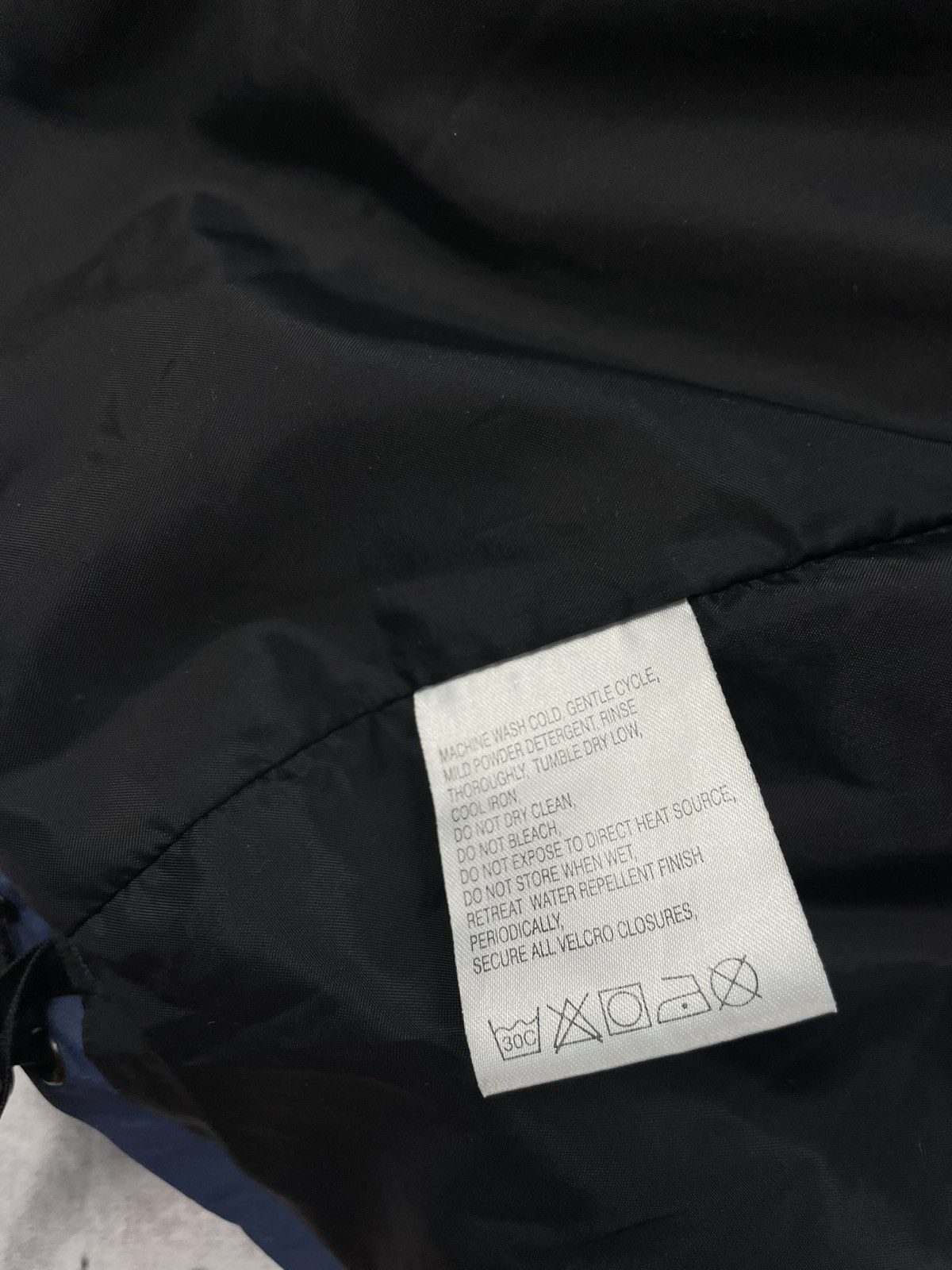 The North Face Vintage The North Face Mountain Jacket HydroSeal Size US L / EU 52-54 / 3 - 7 Thumbnail