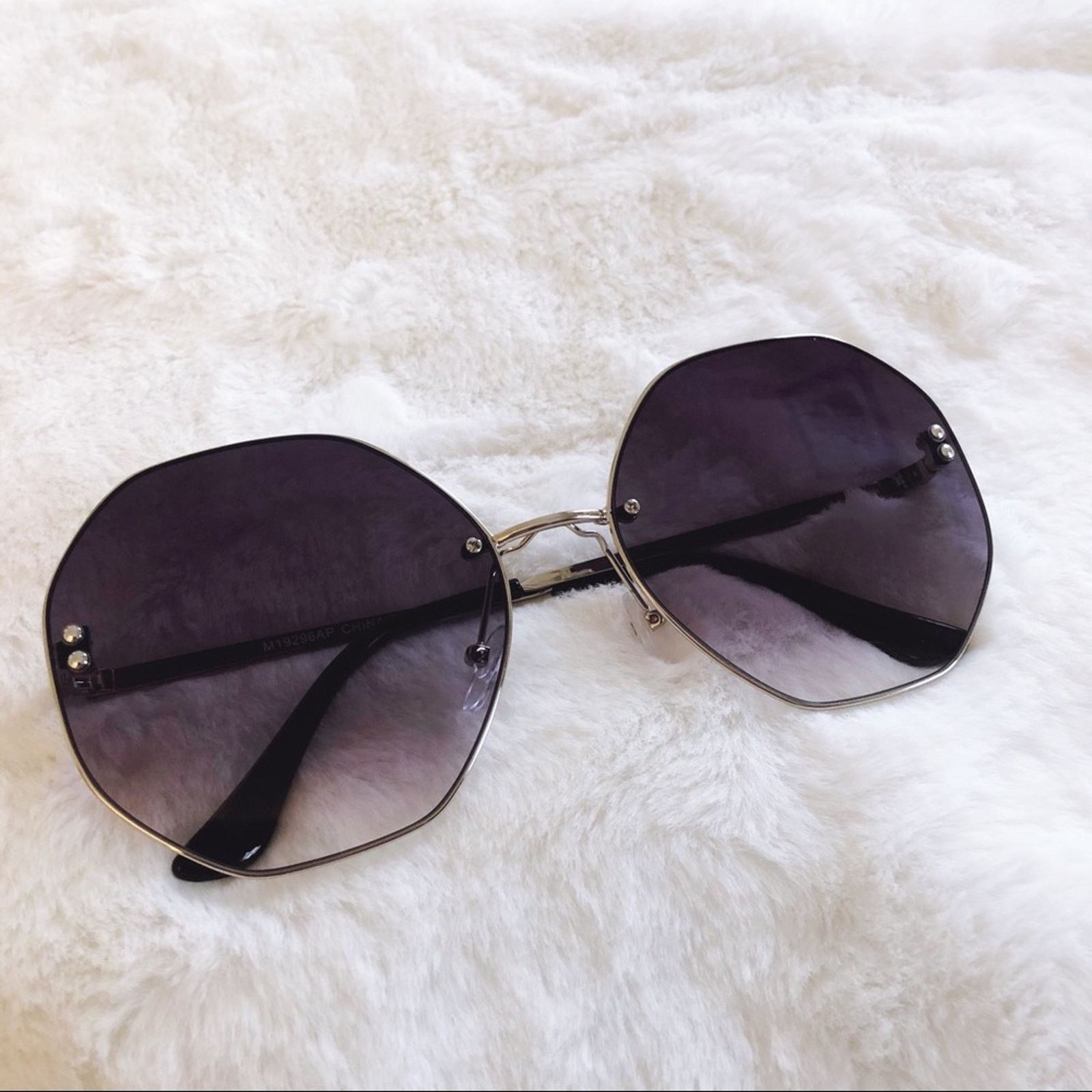 Other Ada Black Round Geometric Fashion Sunglasses Size ONE SIZE - 3 Thumbnail