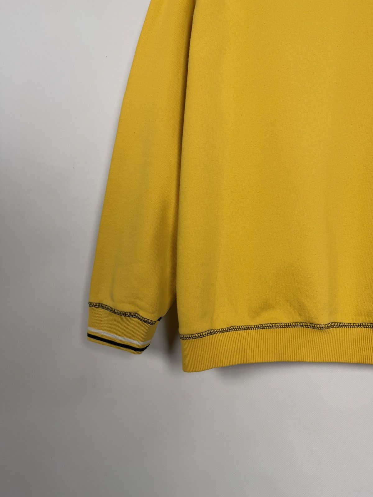 Fila Fila Vintage Sweatshirt Embroidered Logo Korea Made Size L Size US L / EU 52-54 / 3 - 13 Thumbnail