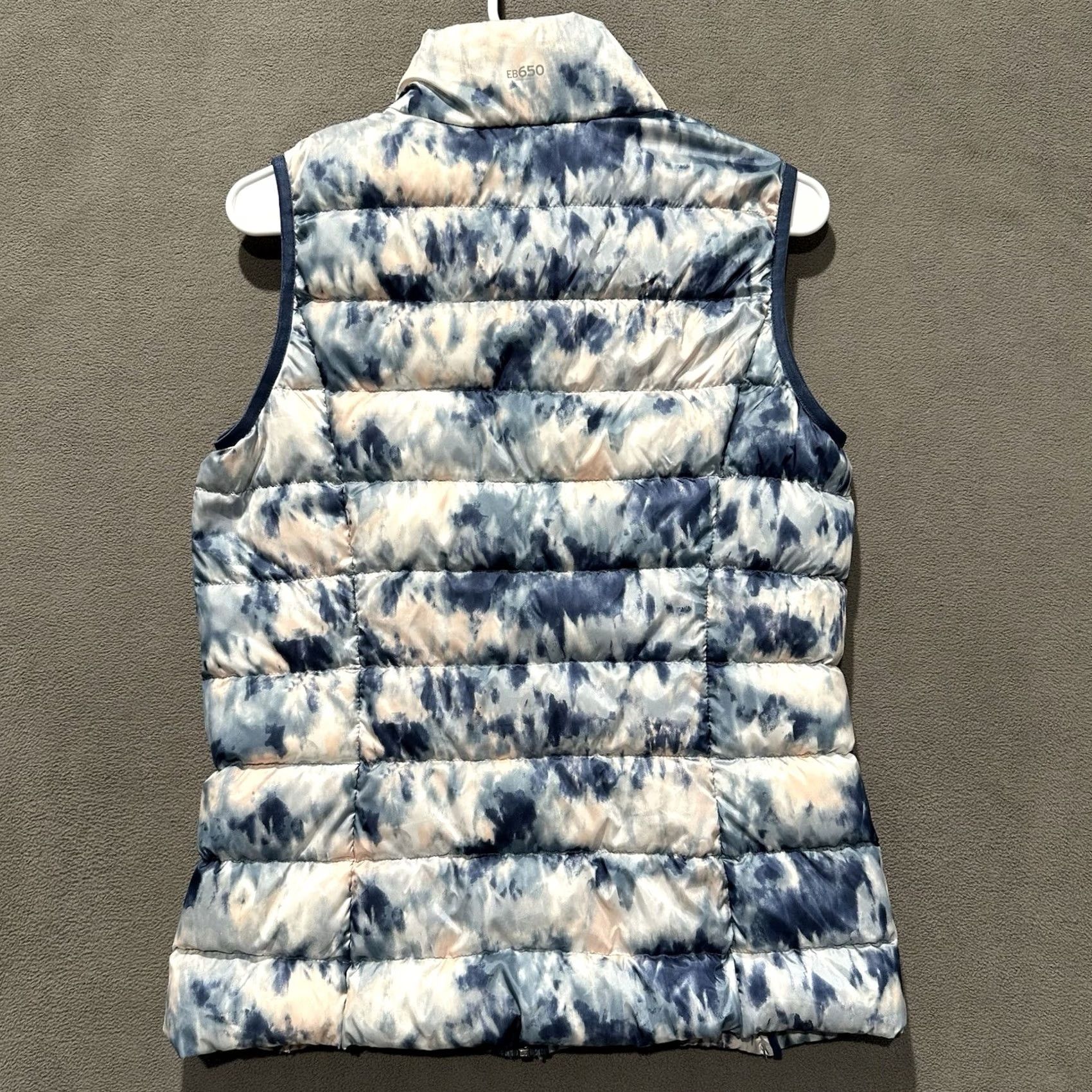 Eddie Bauer Eddie Bauer Vest Womens Small Blue Down Puffer Full Zip Pockets EB650 Tie Dye Size S / US 4 / IT 40 - 2 Thumbnail