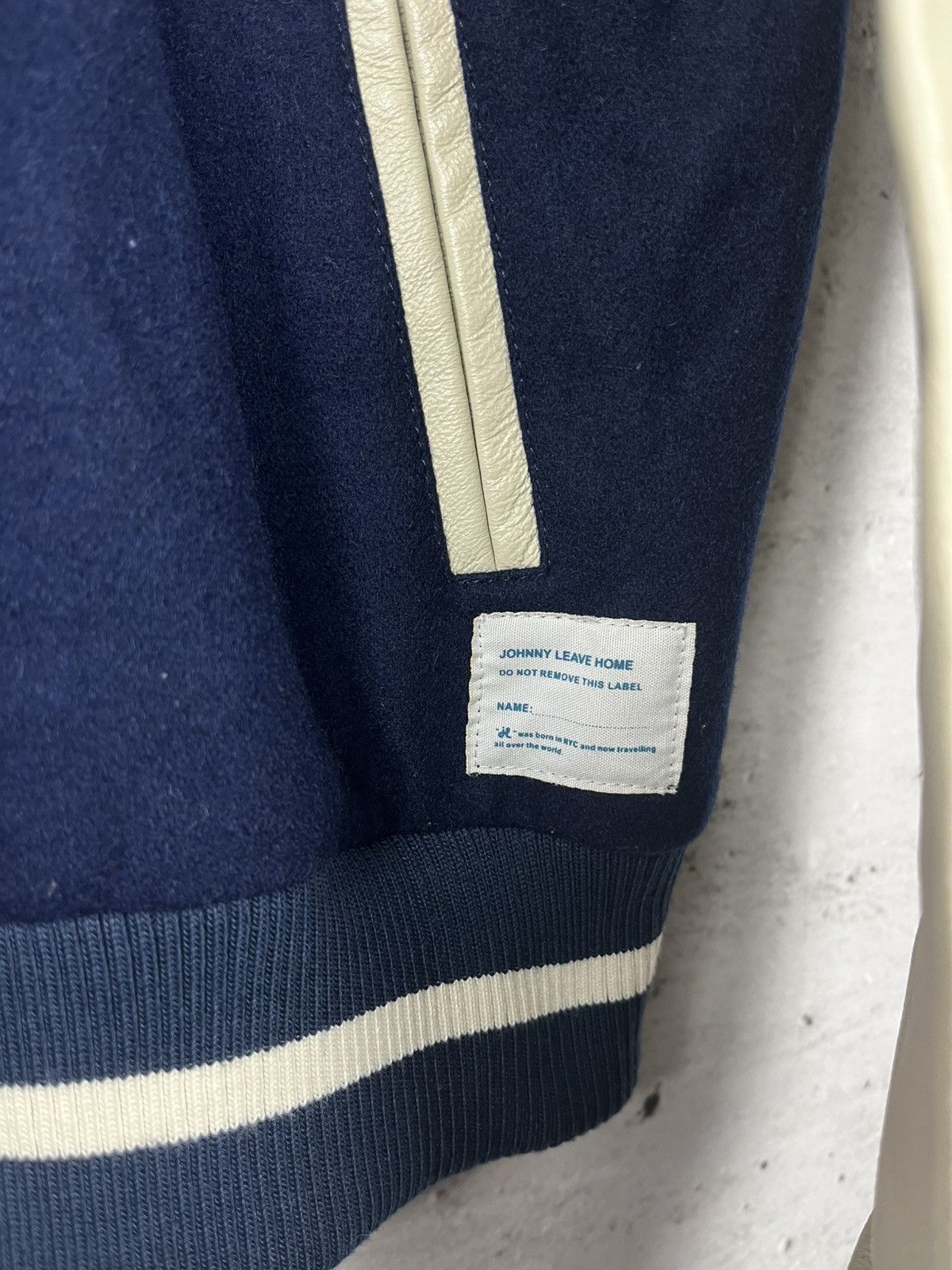 Japanese Brand × Vintage Johnny Leave Home Leather&Wool Bomber Varsity Jacket L Size US L / EU 52-54 / 3 - 5 Thumbnail
