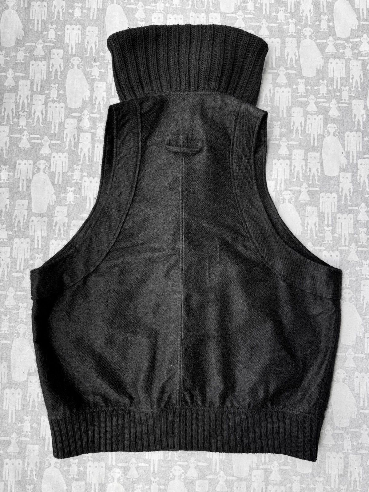 Balenciaga Balenciaga AW02 Funnel Collar Oversized Sleeveless Jacket Size US M / EU 48-50 / 2 - 8 Thumbnail