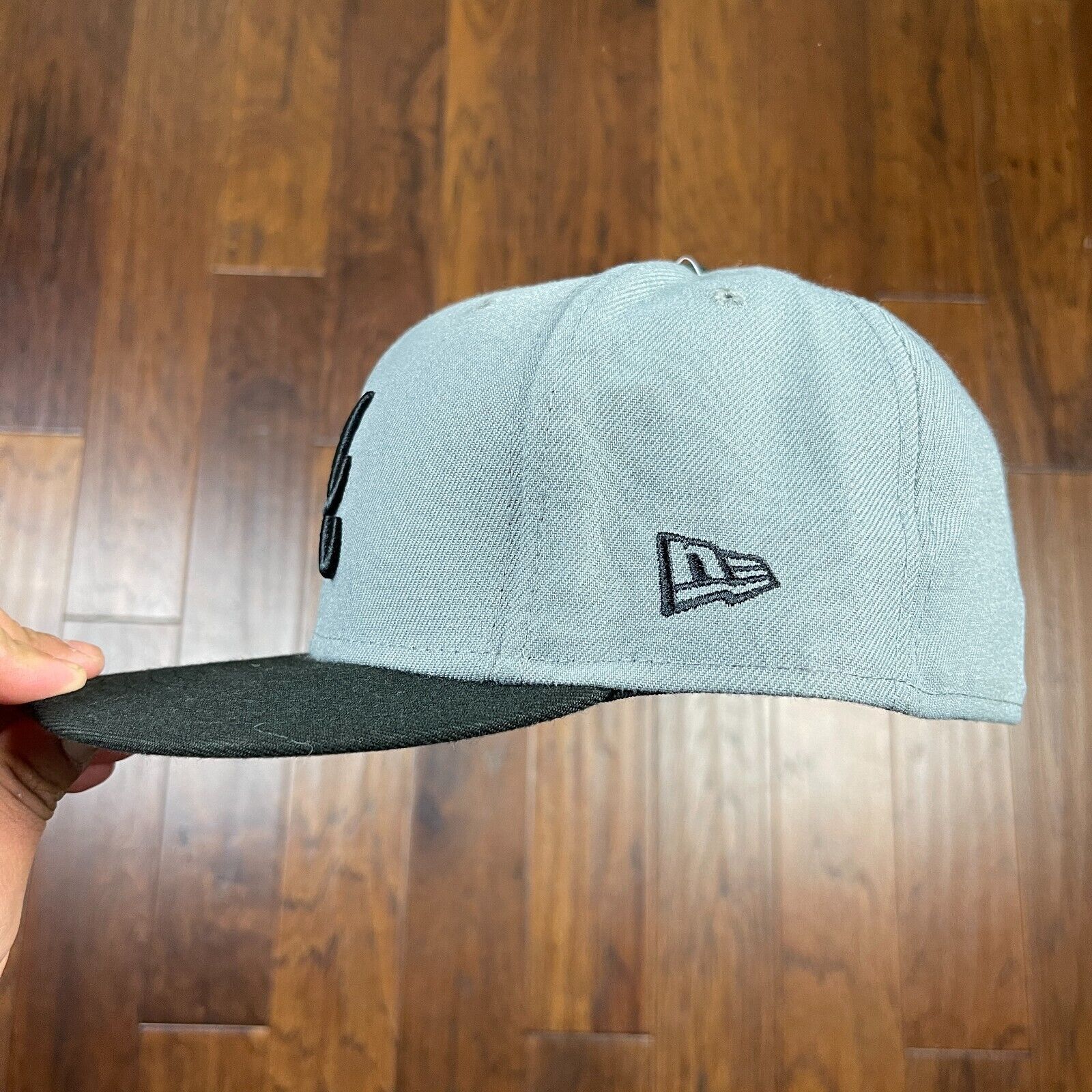 New Era Atlanta Braves New Era Gray Black Fitted Hat Cap Size 7 1/4 Size ONE SIZE - 3 Thumbnail