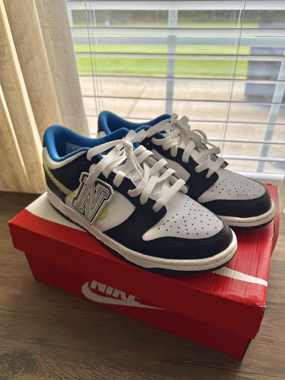 Nike Nike Dunk ‘Blue Lemon Twist’ Size US 6 / EU 39 - 1 Thumbnail